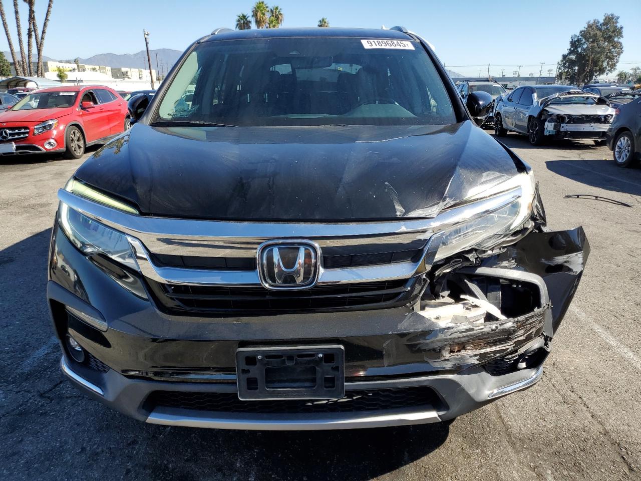 2019 Honda Pilot Touring Black vin: 5FNYF5H68KB036515