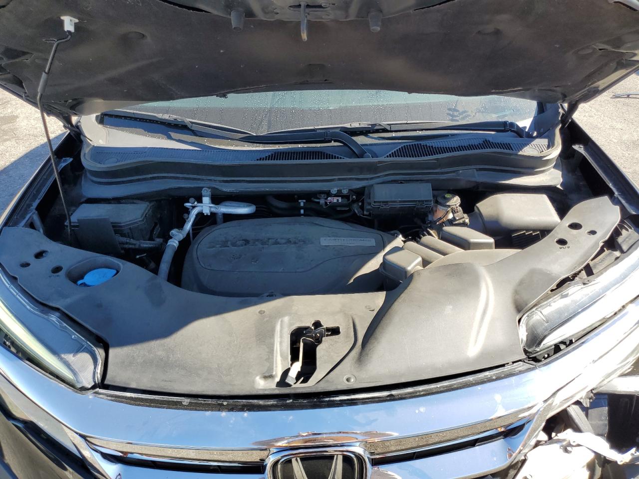 2019 Honda Pilot Touring Black vin: 5FNYF5H68KB036515