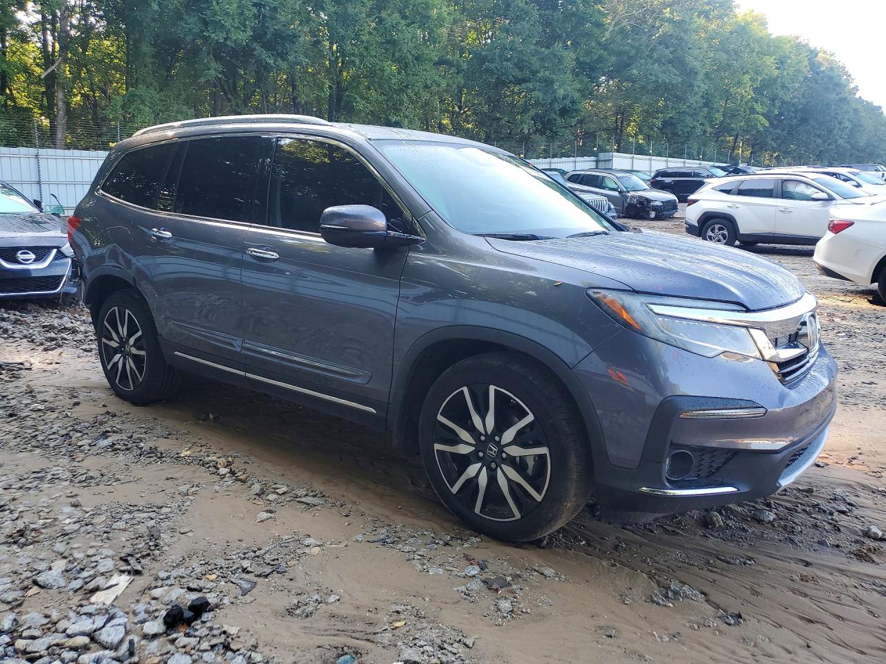 2020 Honda Pilot Touring Gray vin: 5FNYF5H90LB007232