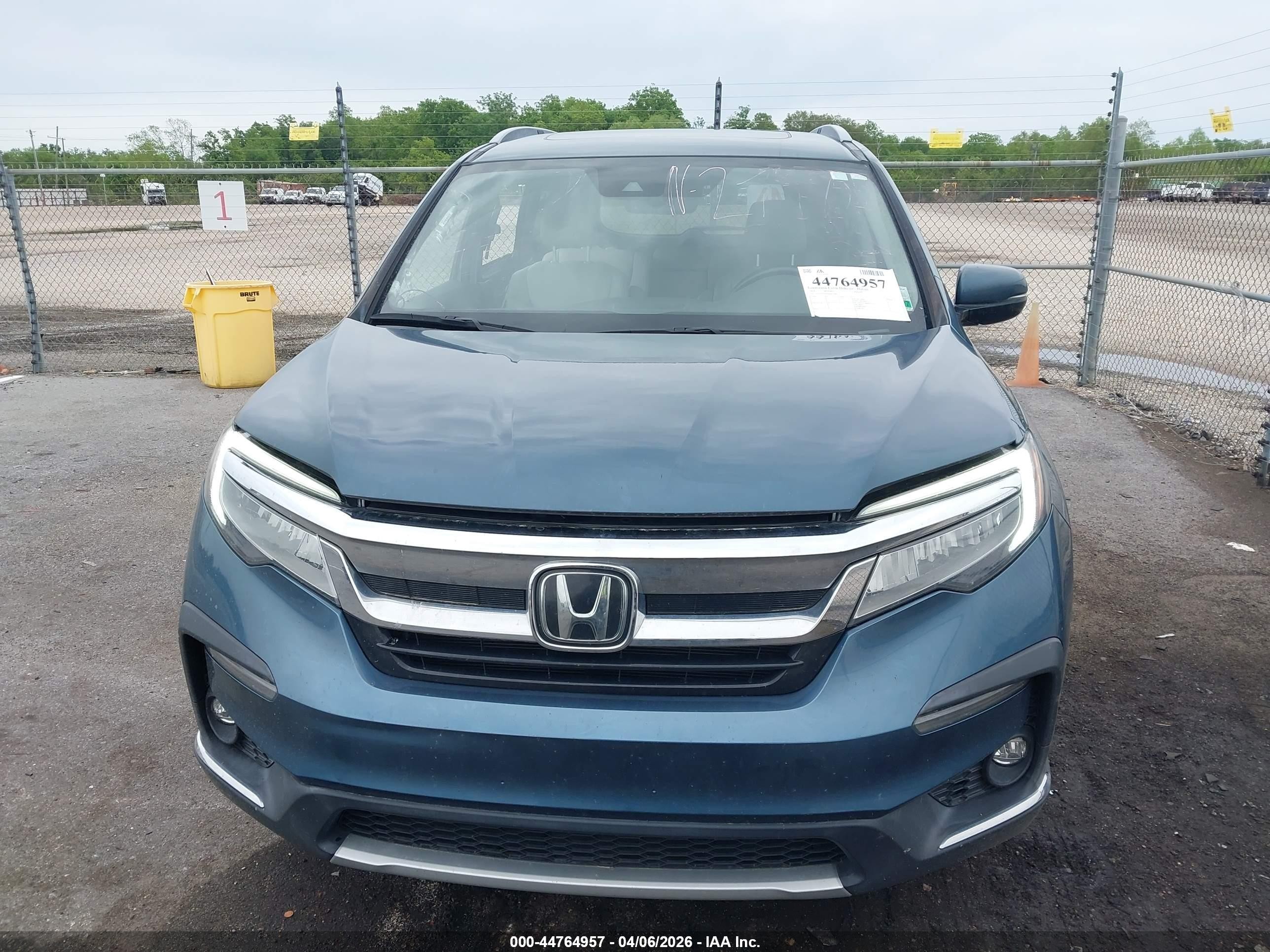 2021 Honda Pilot 2wd Touring 8 Passenger Синий vin: 5FNYF5H94MB042440