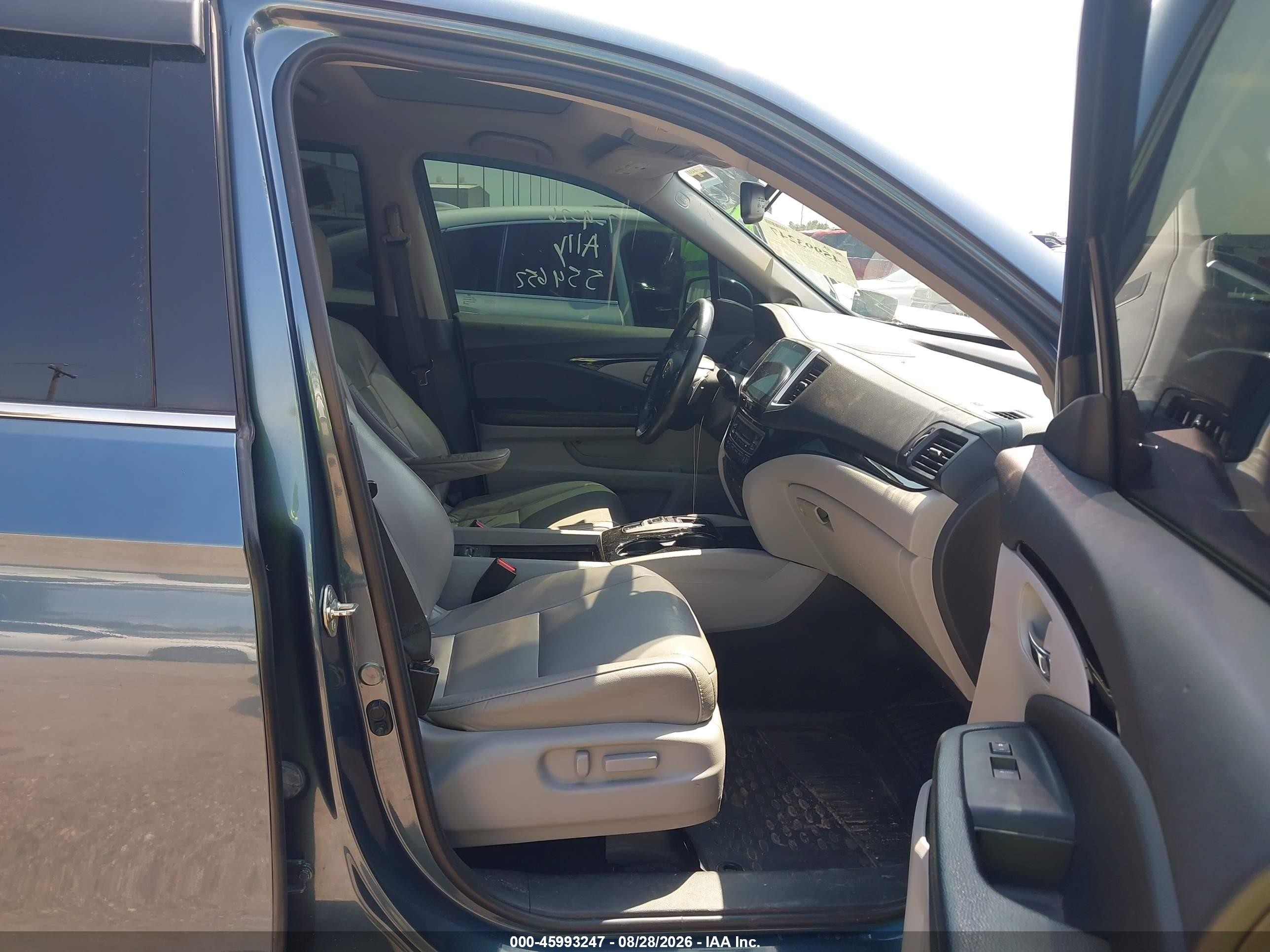 2017 Honda Pilot Touring Blue vin: 5FNYF5H97HB020230