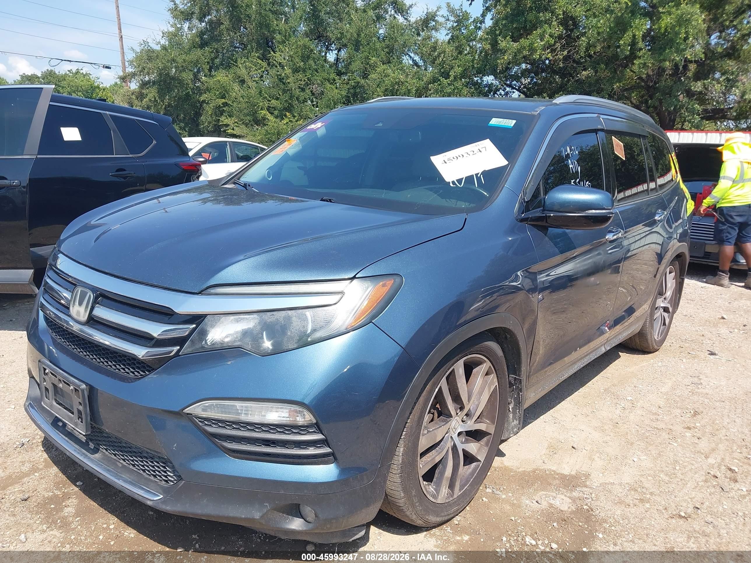 2017 Honda Pilot Touring Blue vin: 5FNYF5H97HB020230
