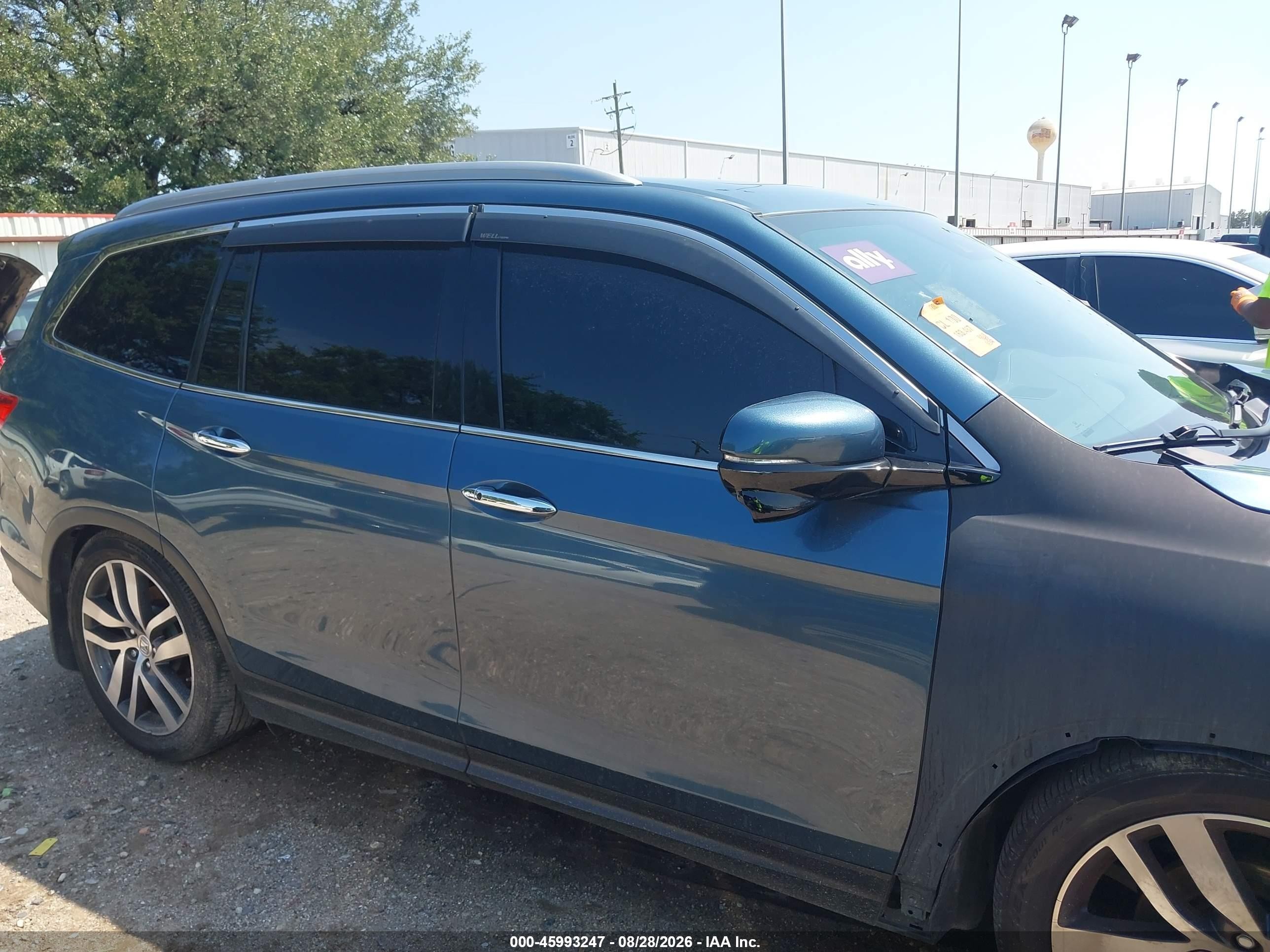 2017 Honda Pilot Touring Blue vin: 5FNYF5H97HB020230