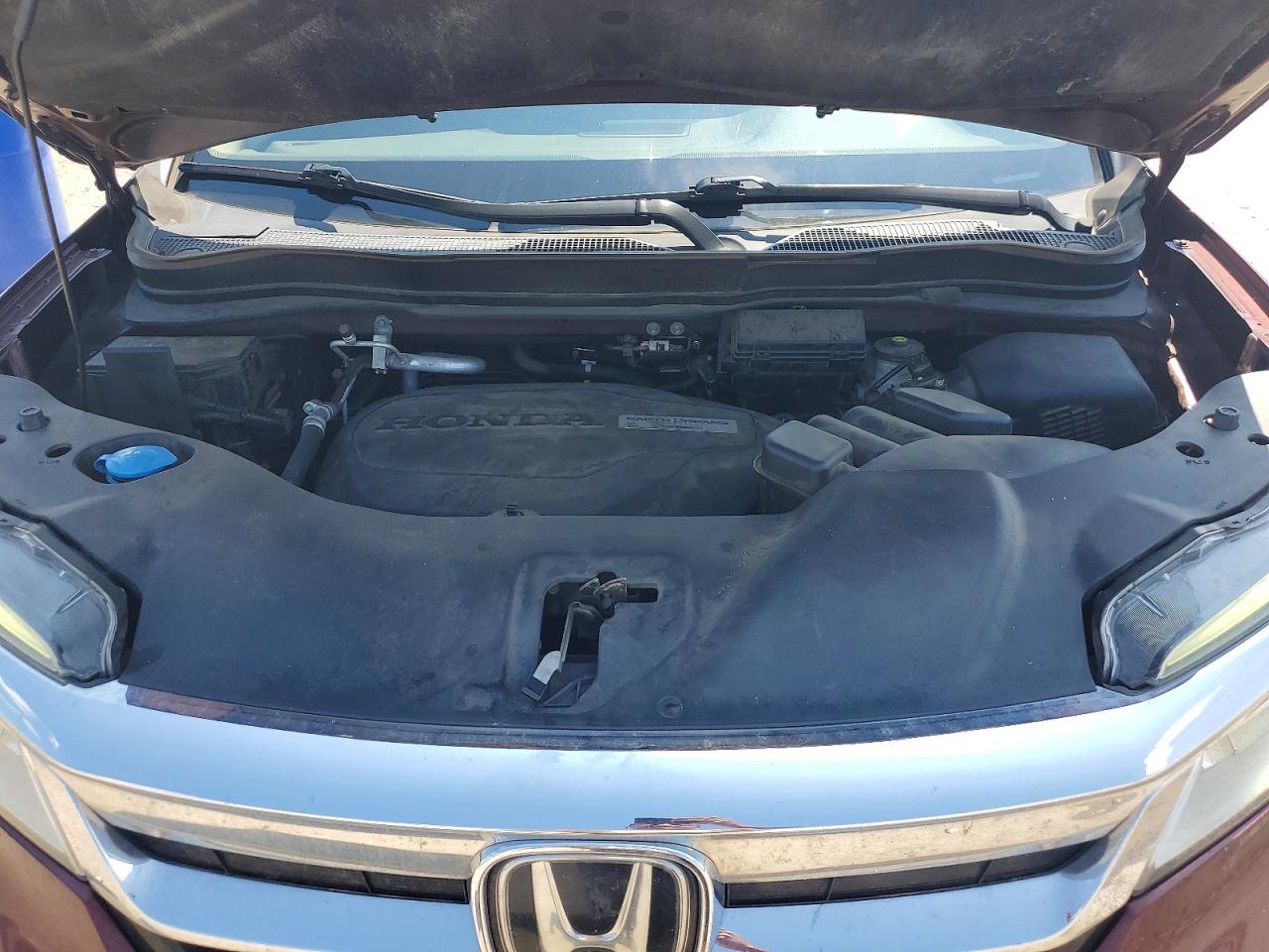 2019 Honda Pilot Touring Бордовый vin: 5FNYF5H98KB015934