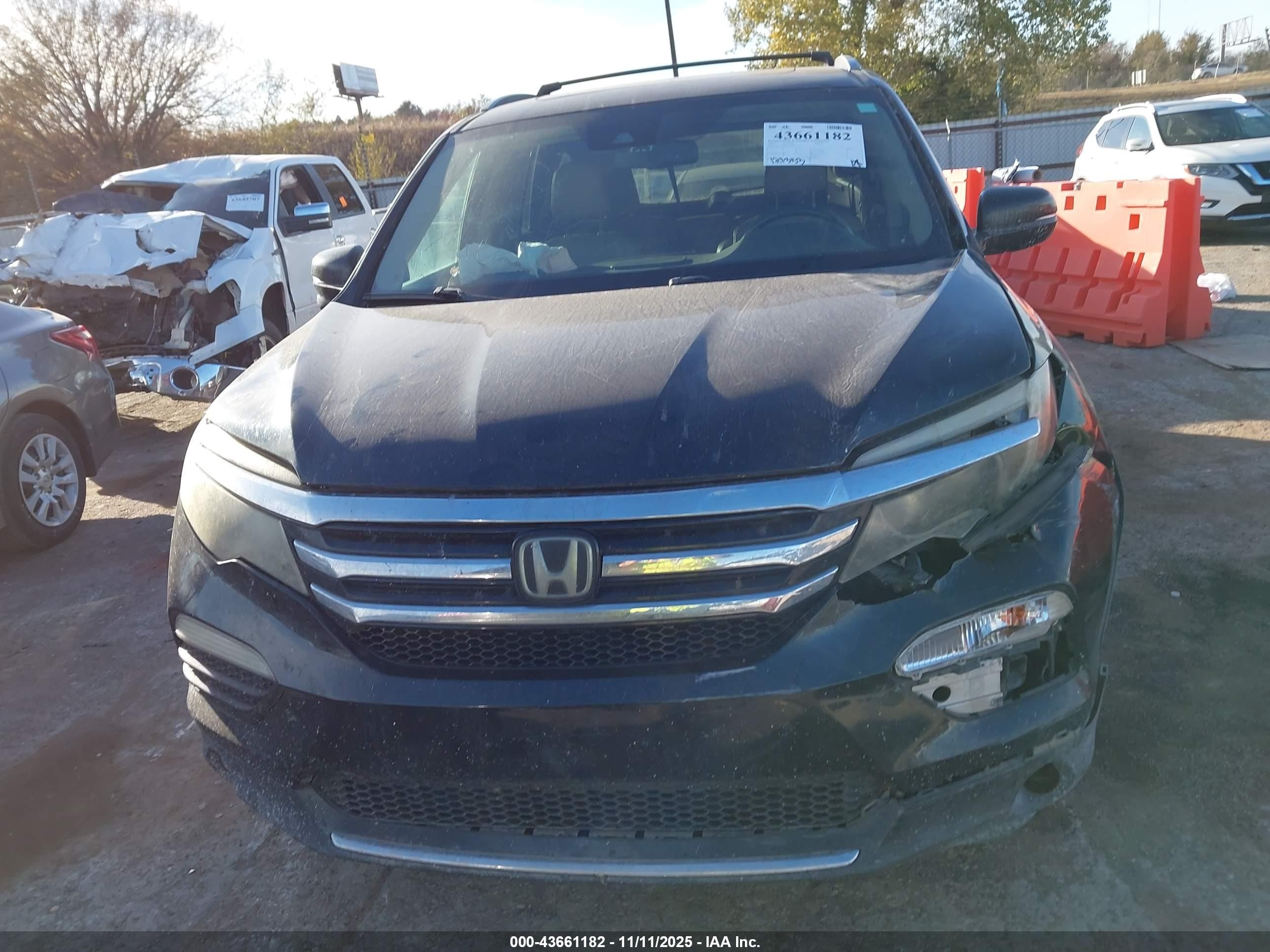 2017 Honda Pilot Touring Green vin: 5FNYF5H99HB034243