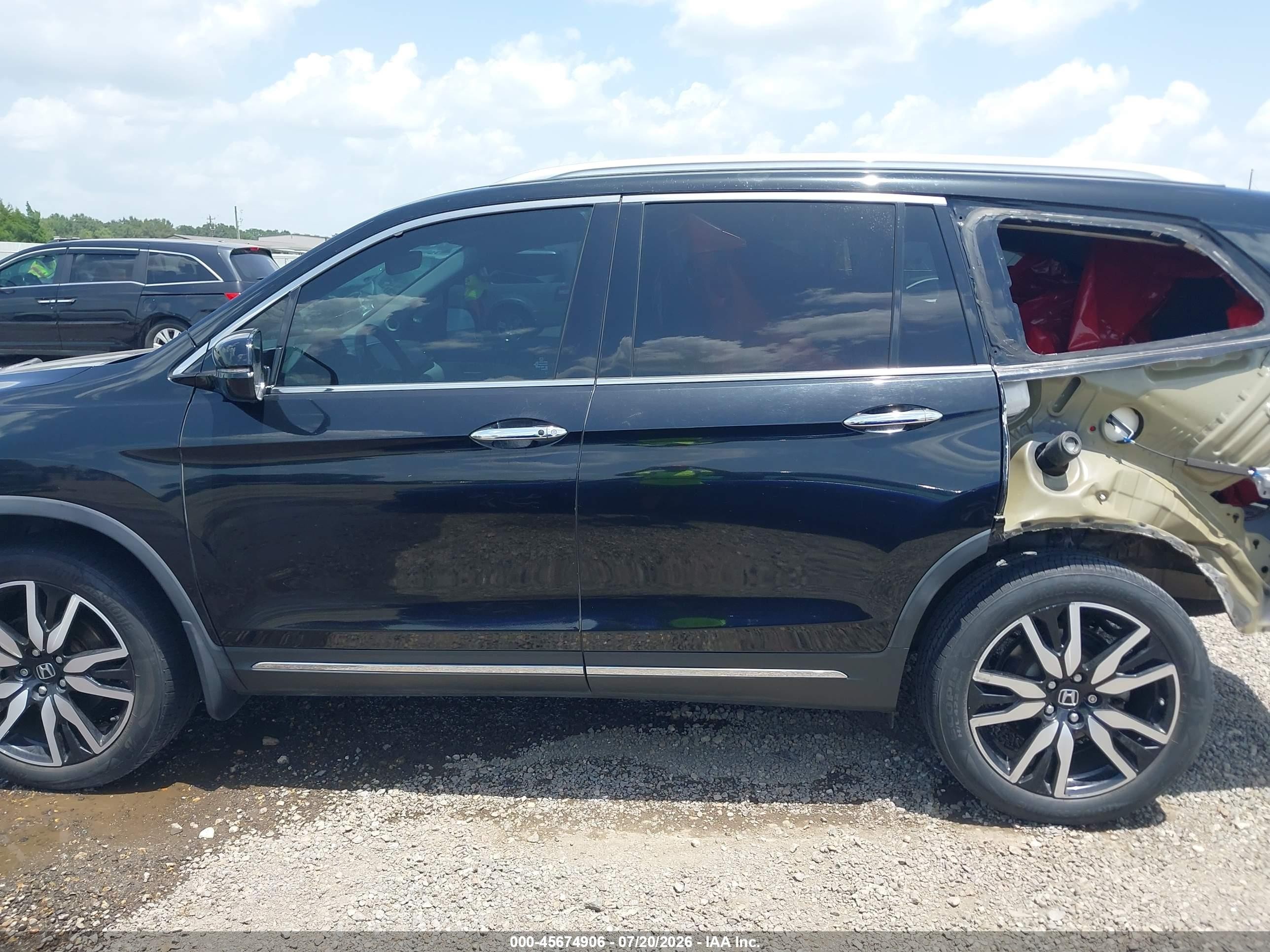 2019 Honda Pilot Touring Черный vin: 5FNYF5H99KB014257