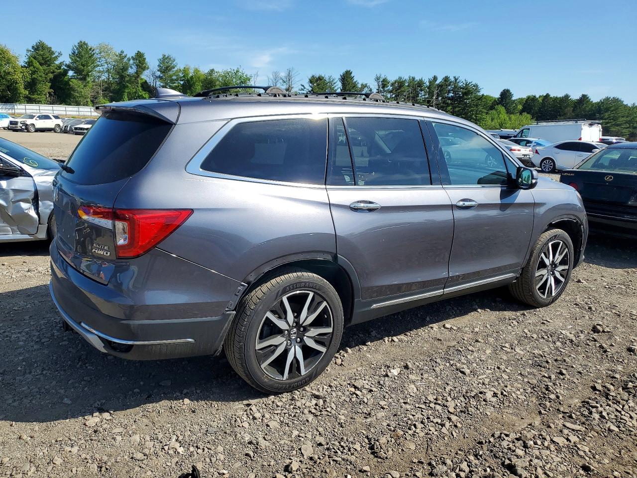 2022 Honda Pilot Elite Gray vin: 5FNYF6H00NB014160