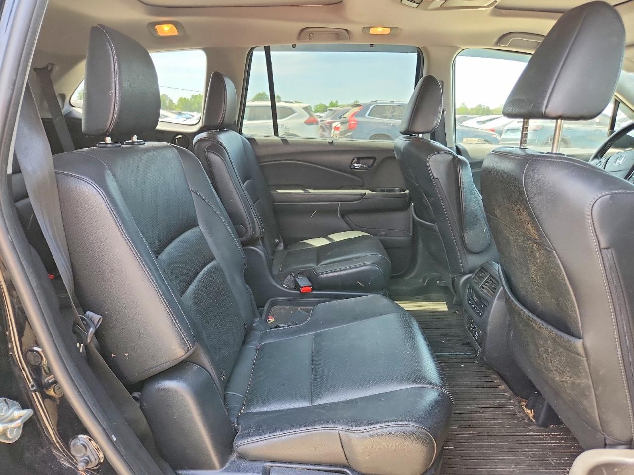 2017 Honda Pilot Elite Black vin: 5FNYF6H01HB105362
