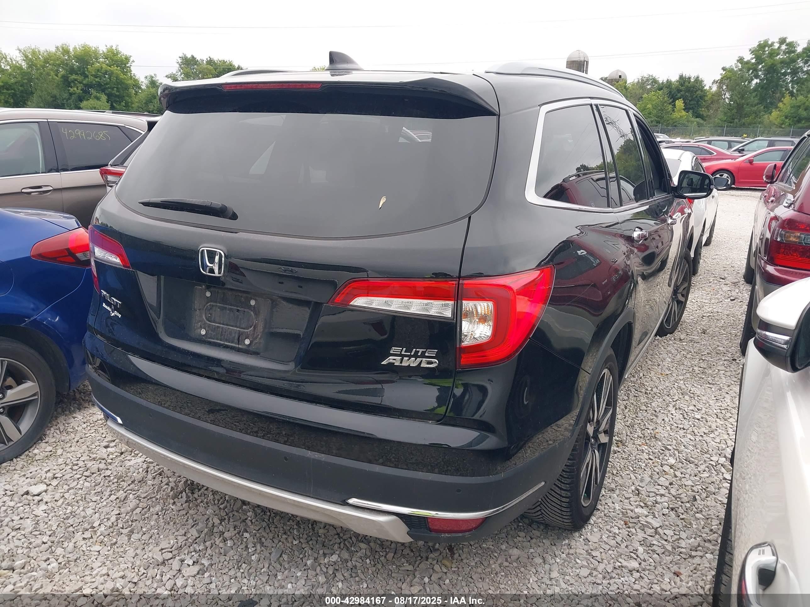 2021 Honda Pilot Awd Elite Black vin: 5FNYF6H01MB036750