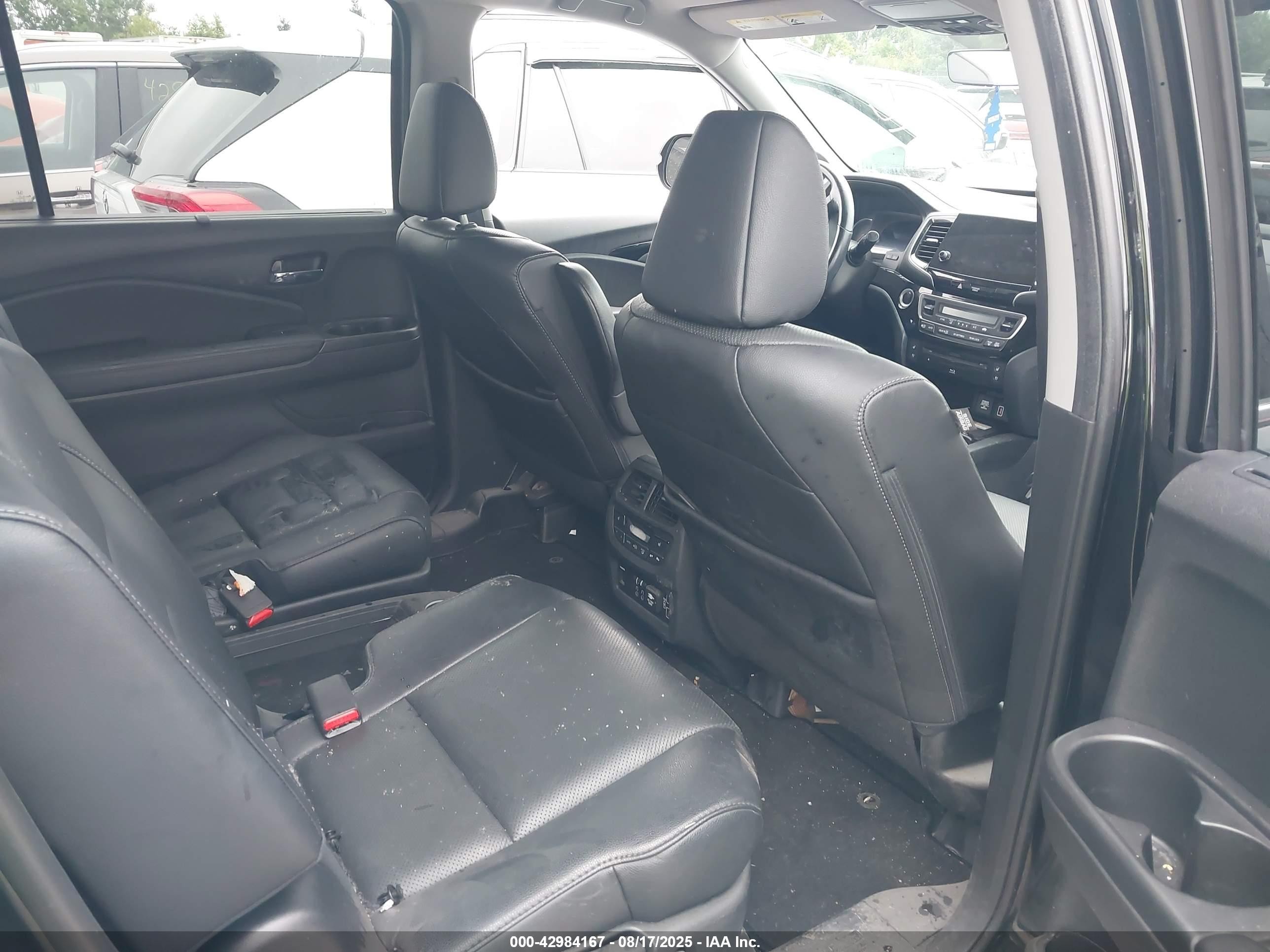 2021 Honda Pilot Awd Elite Black vin: 5FNYF6H01MB036750