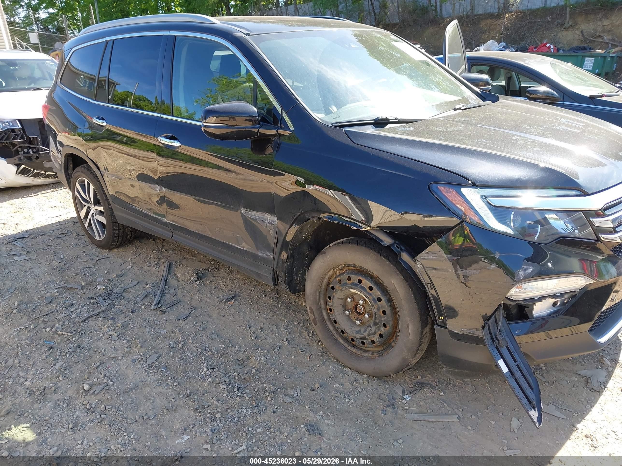 2017 Honda Pilot Elite Black vin: 5FNYF6H03HB097085