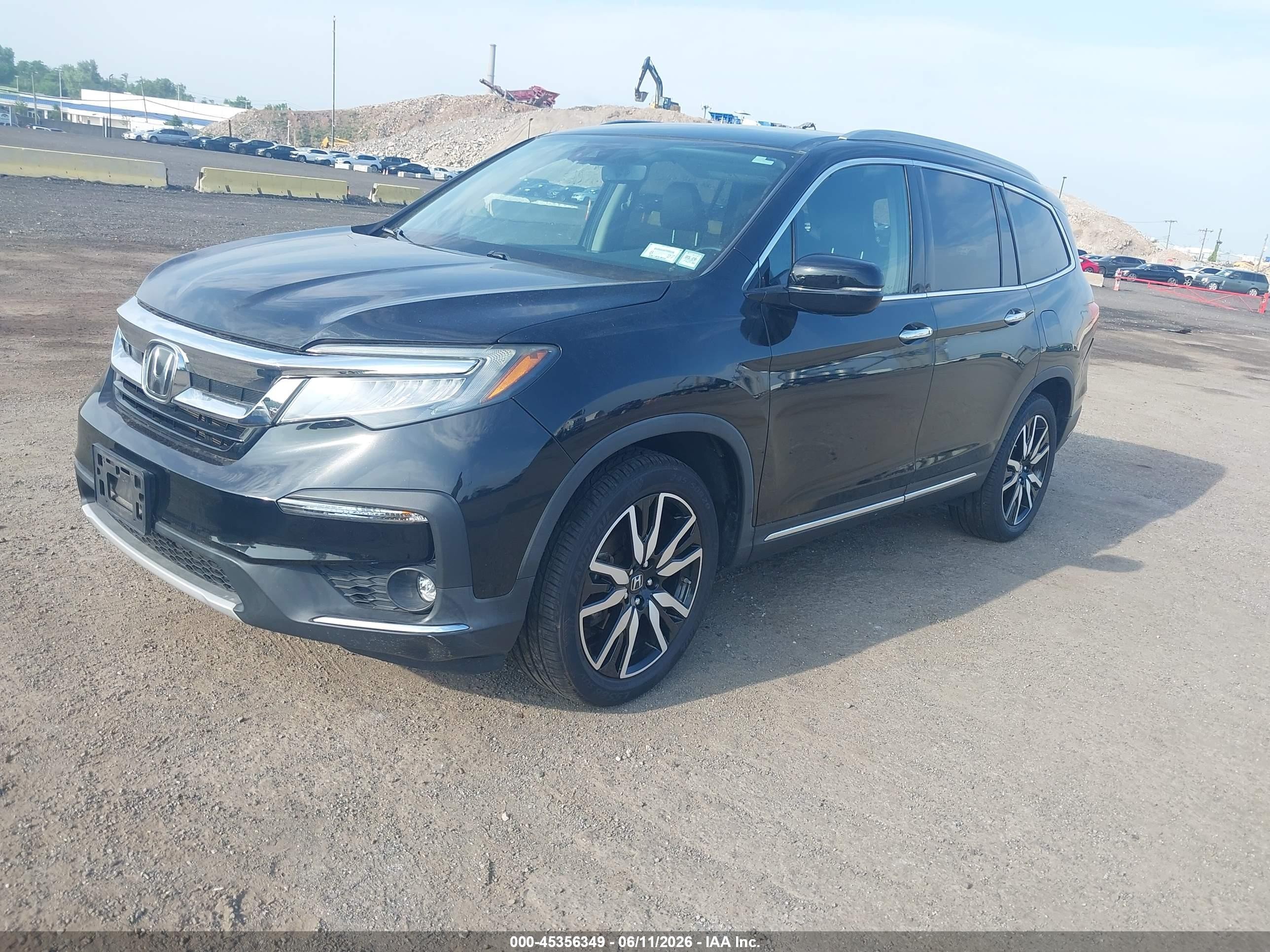 2019 Honda Pilot Elite Черный vin: 5FNYF6H04KB061672