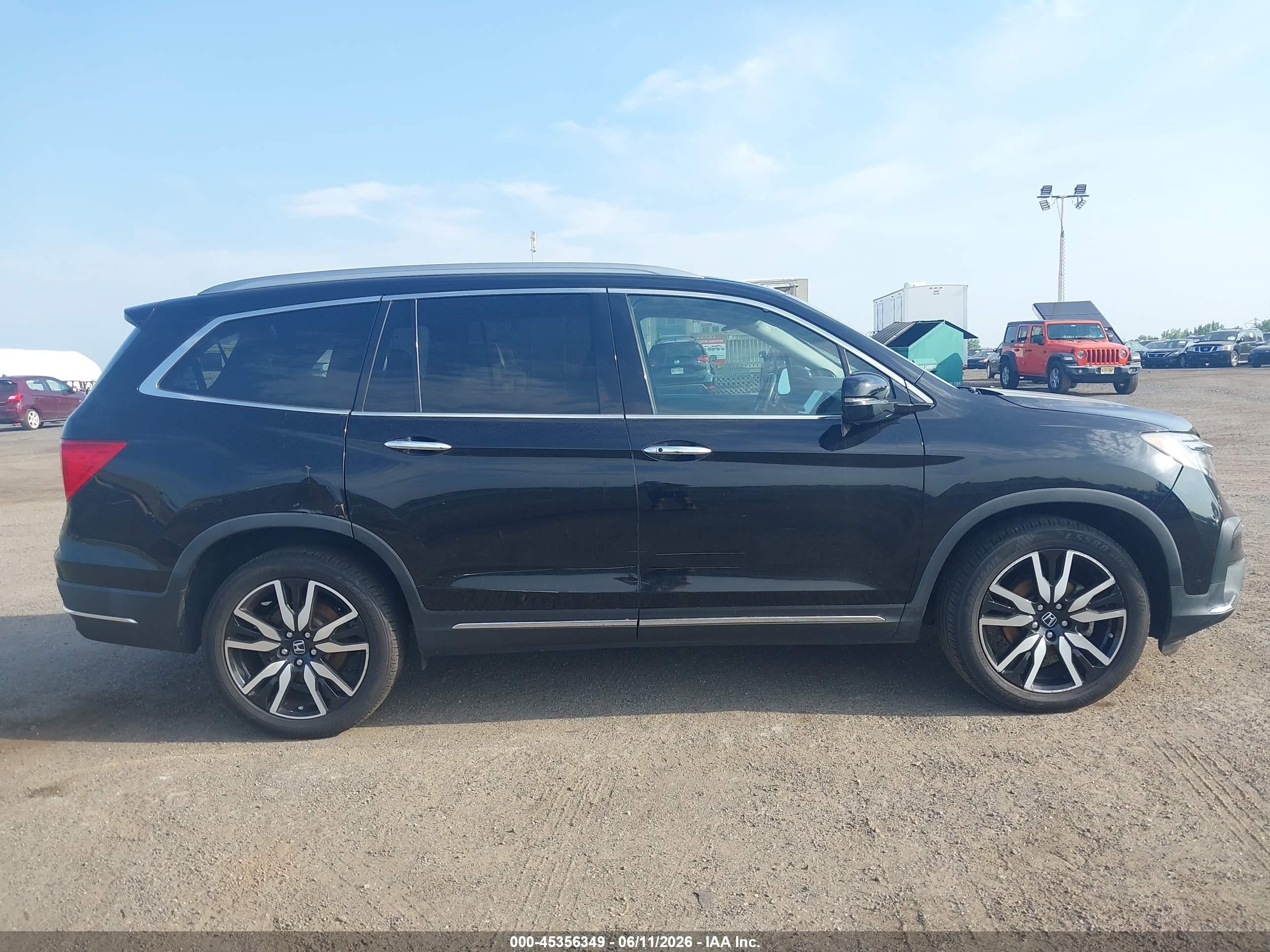 2019 Honda Pilot Elite Черный vin: 5FNYF6H04KB061672