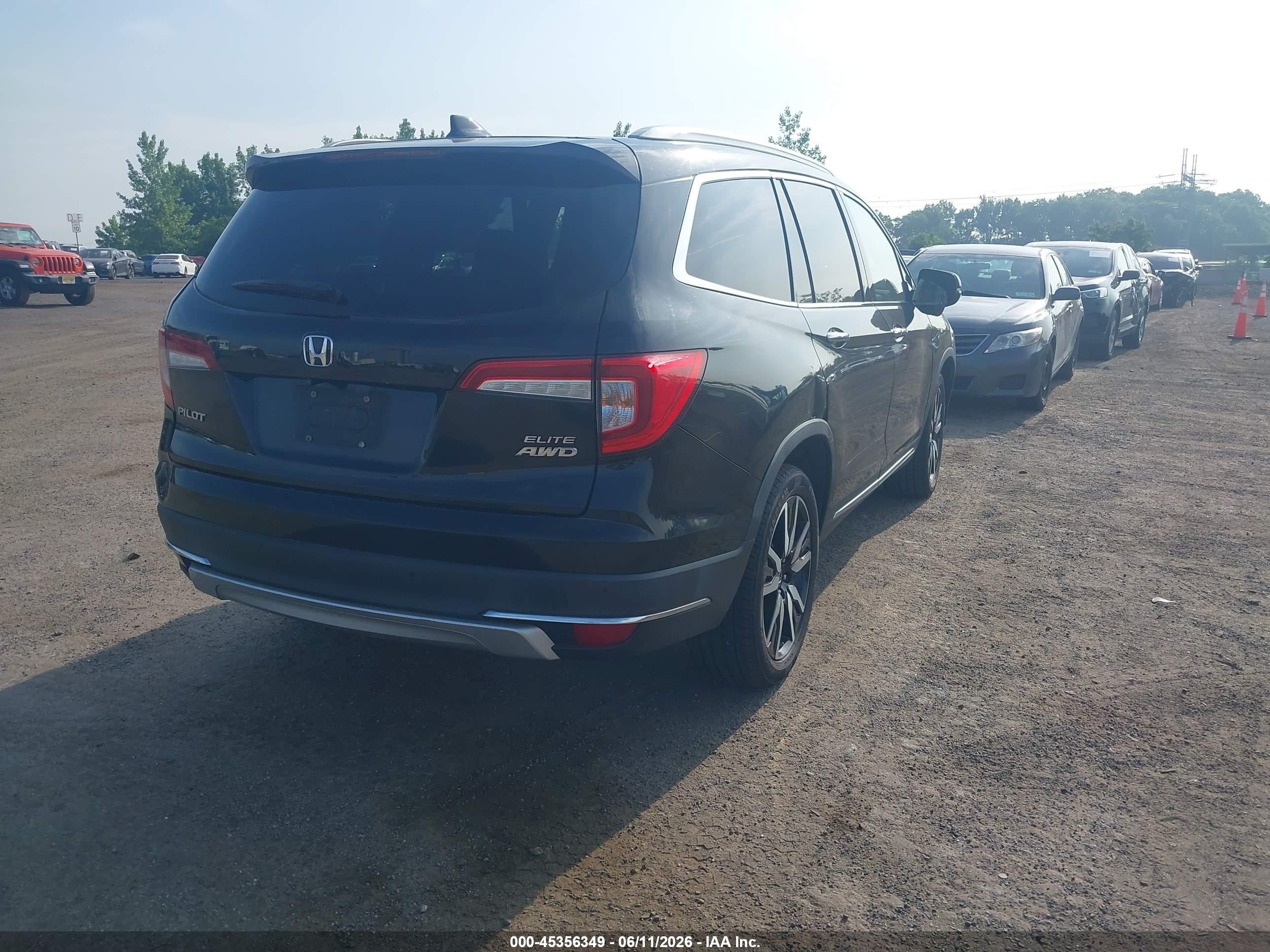 2019 Honda Pilot Elite Черный vin: 5FNYF6H04KB061672