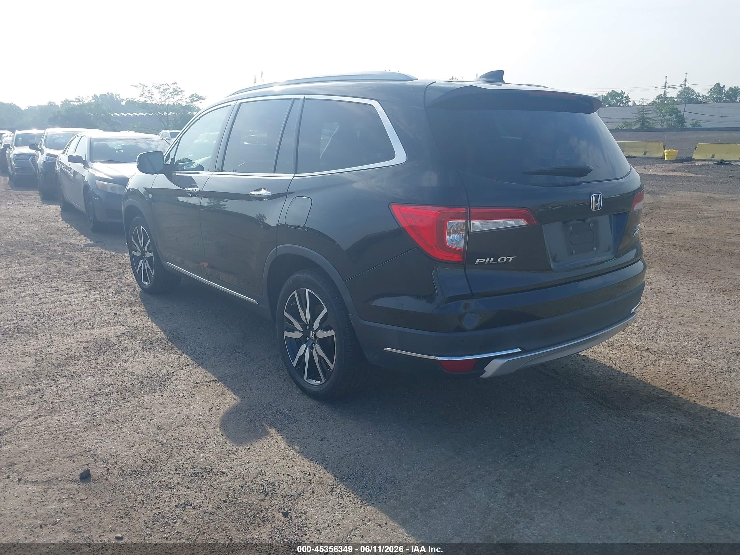 2019 Honda Pilot Elite Черный vin: 5FNYF6H04KB061672