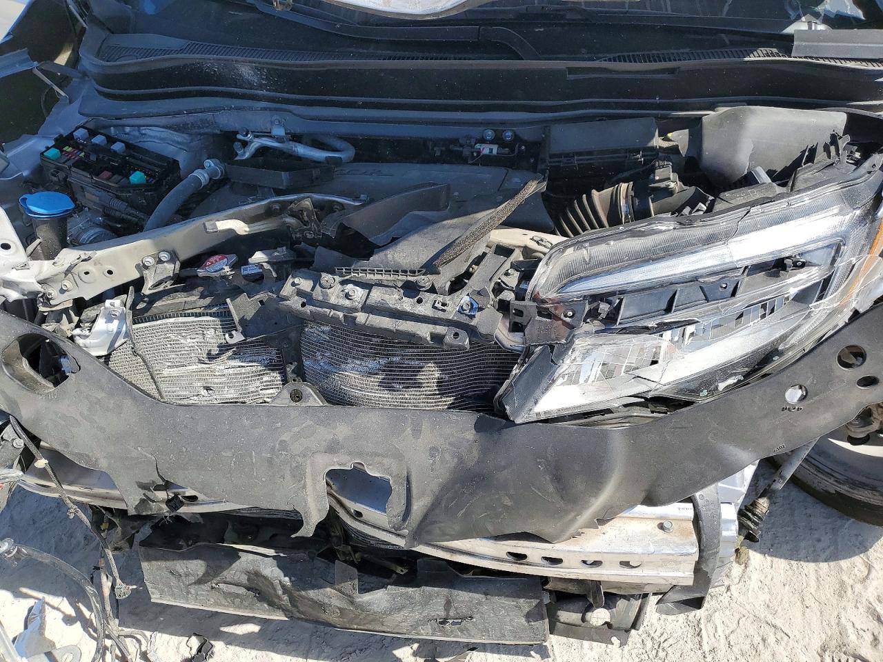 2022 Honda Pilot Elite Silver vin: 5FNYF6H07NB024314