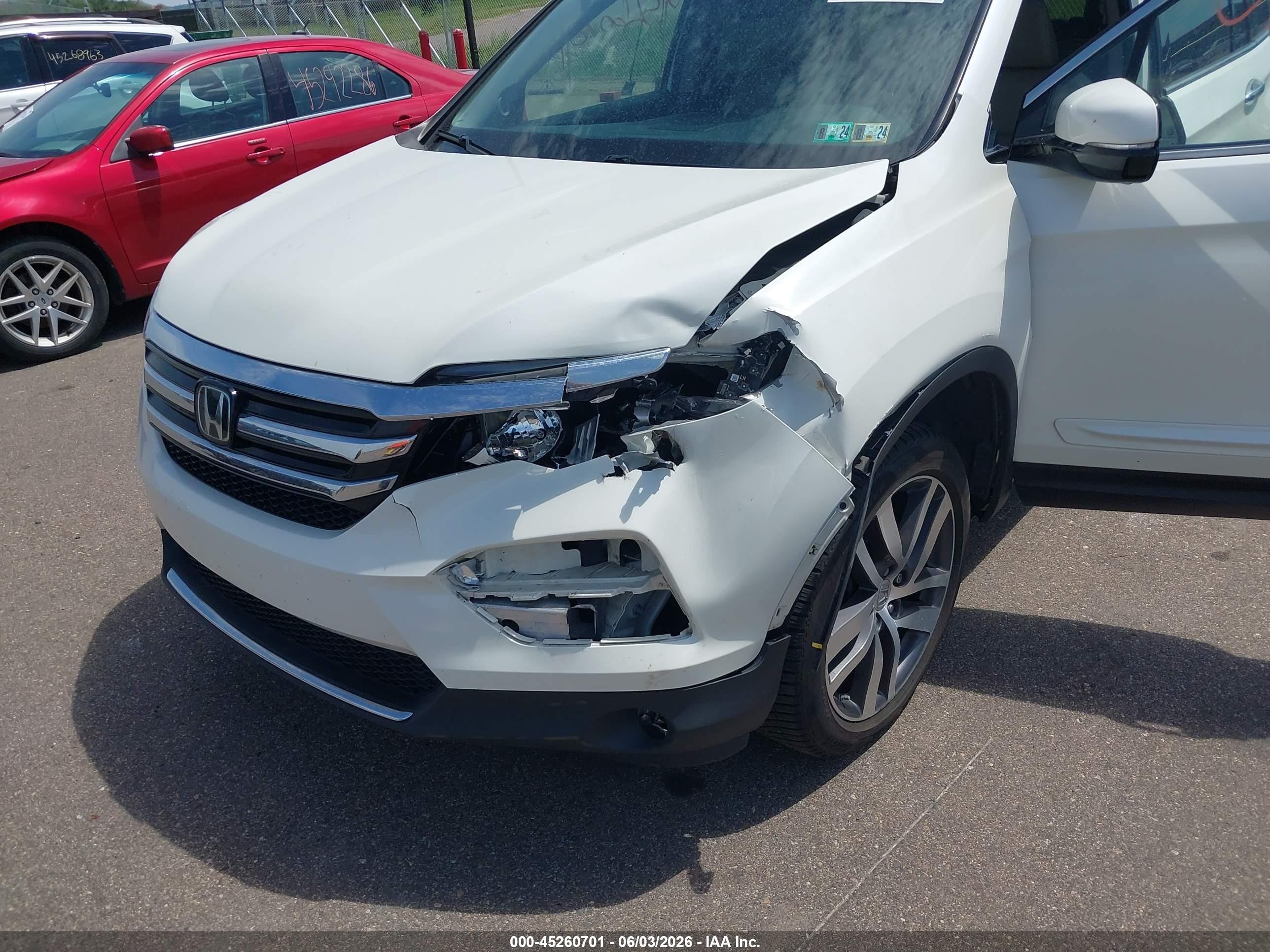 2017 Honda Pilot Elite White vin: 5FNYF6H0XHB050345
