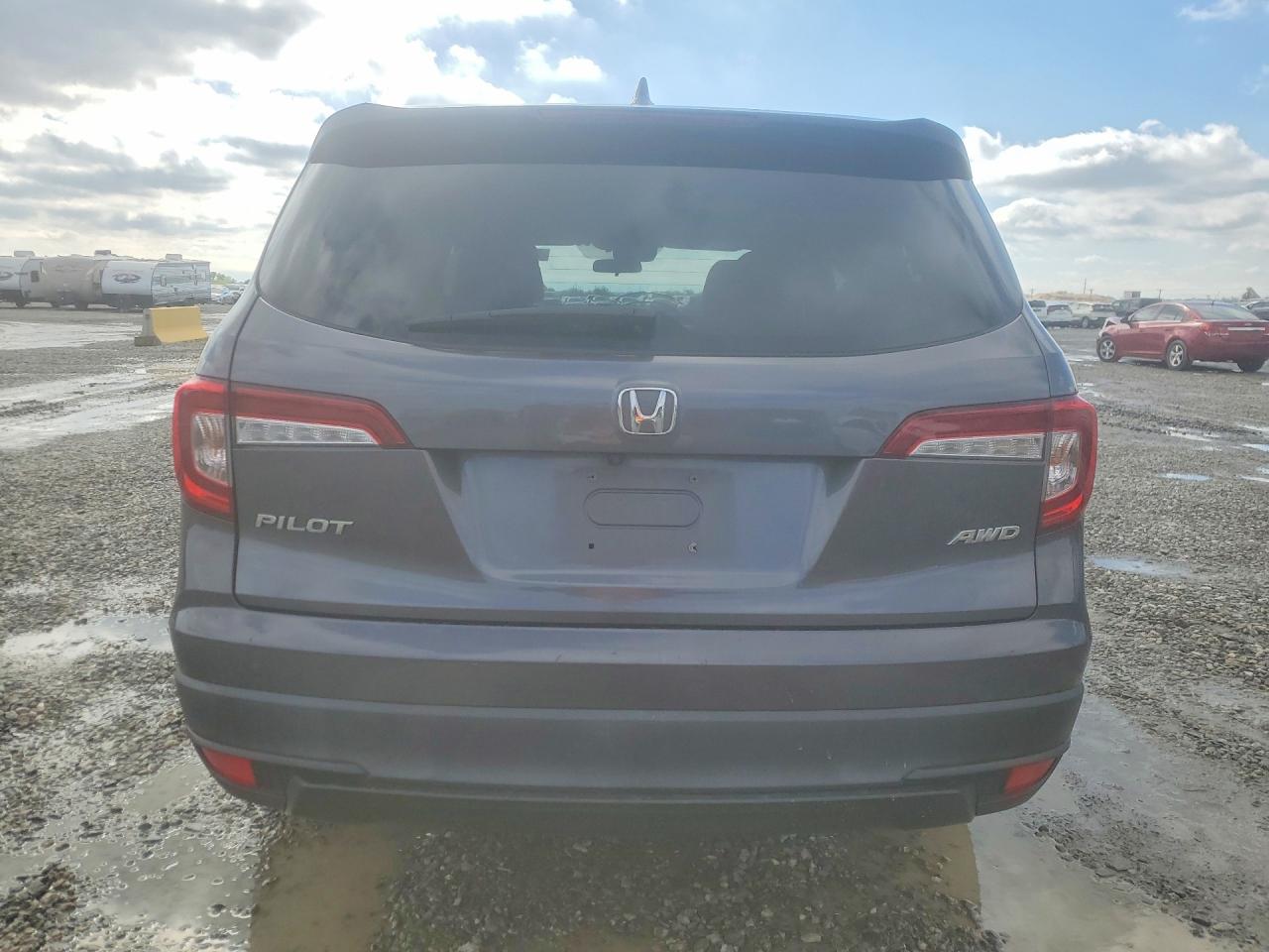 2020 Honda Pilot Lx Charcoal vin: 5FNYF6H17LB009978