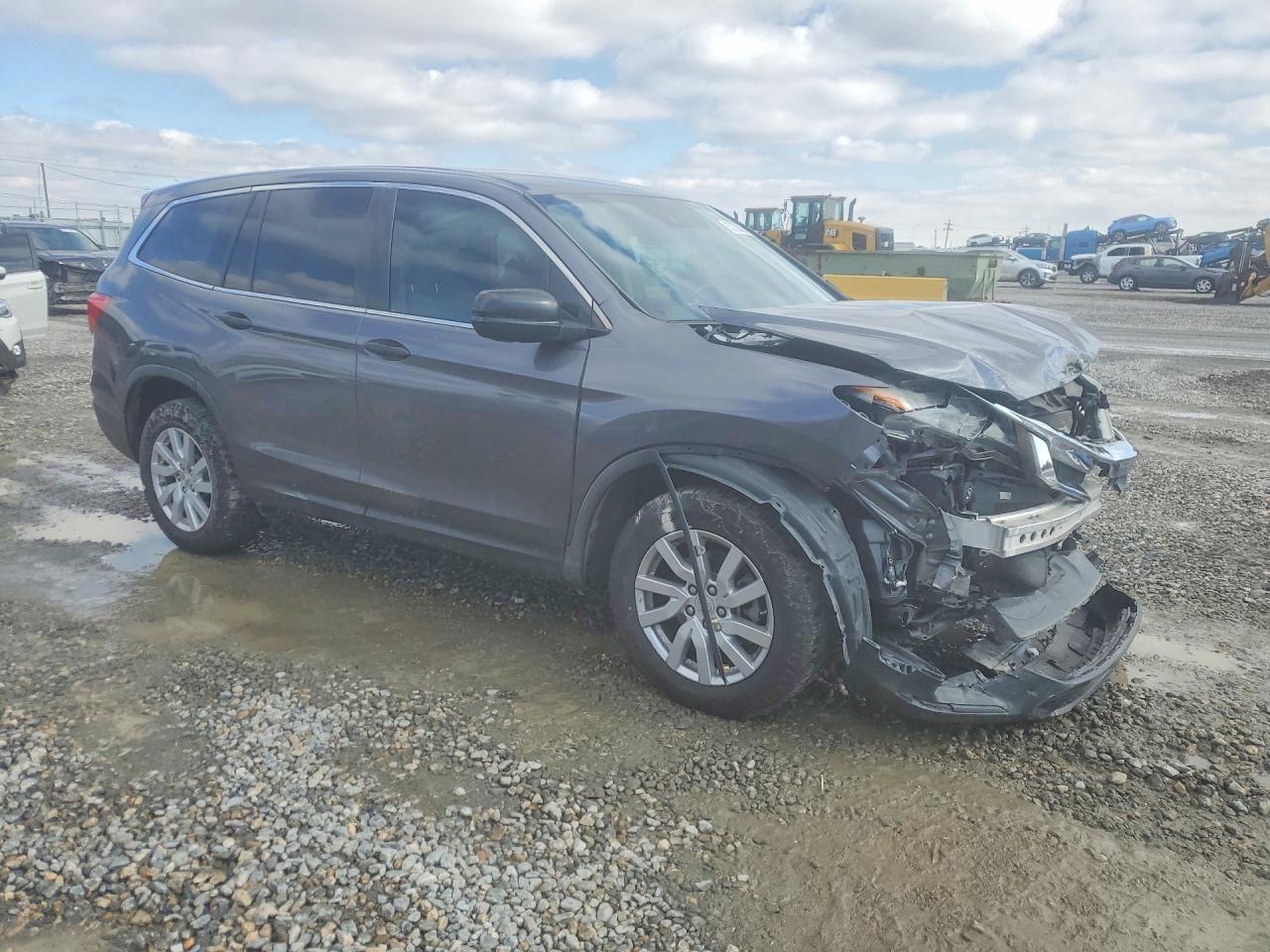 2020 Honda Pilot Lx Charcoal vin: 5FNYF6H17LB009978