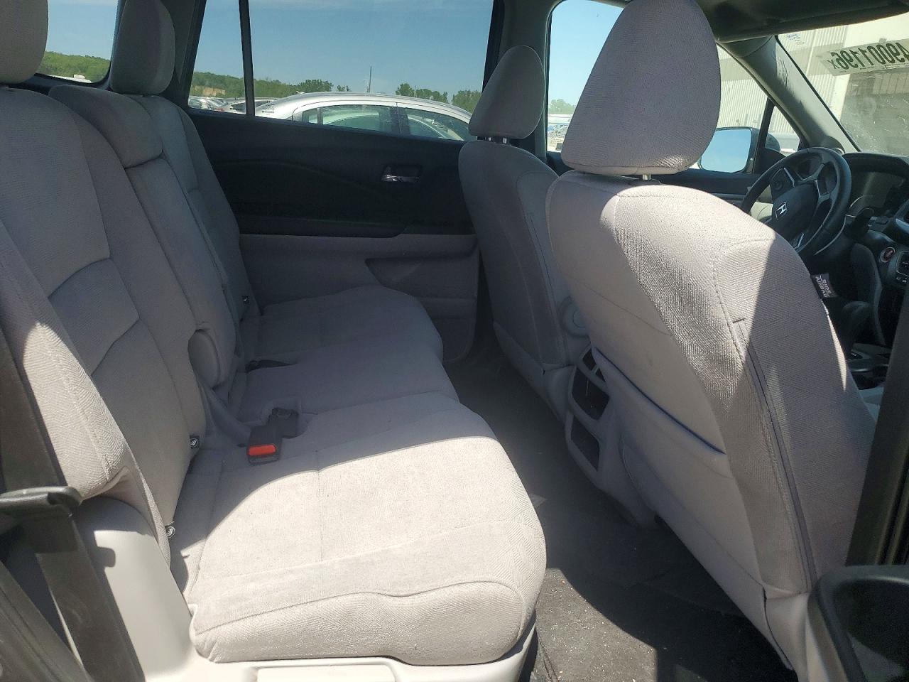 2019 Honda Pilot Lx Gray vin: 5FNYF6H18KB041983