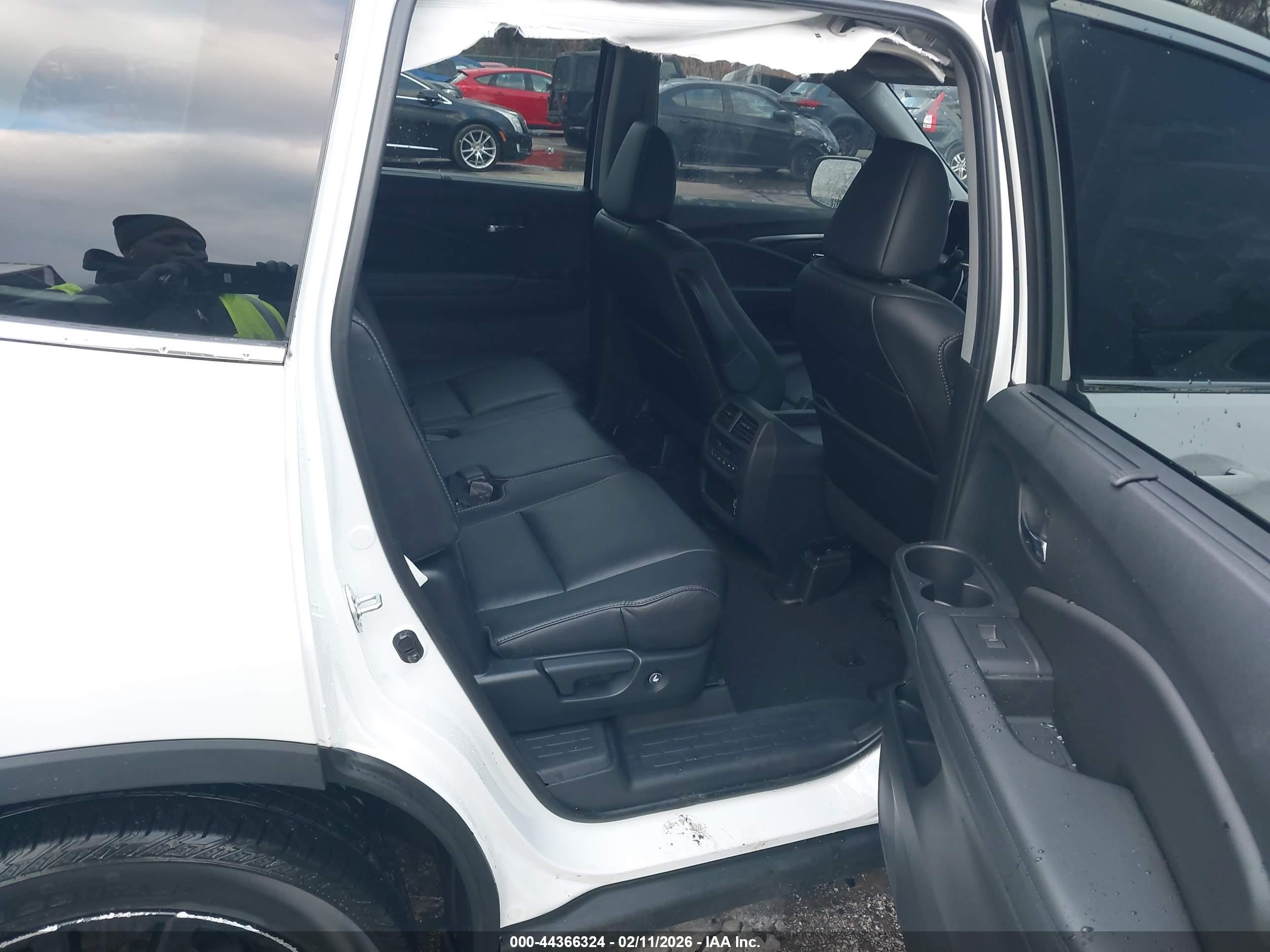2022 Honda Pilot Awd Special Edition Белый vin: 5FNYF6H20NB102062