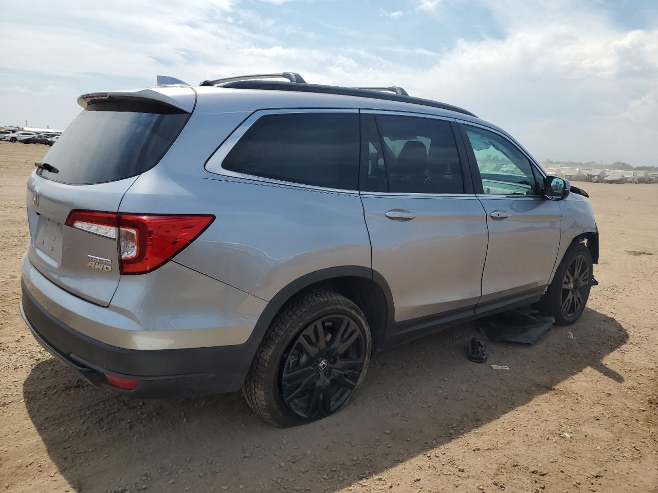2021 Honda Pilot Se Серебряный vin: 5FNYF6H25MB047753