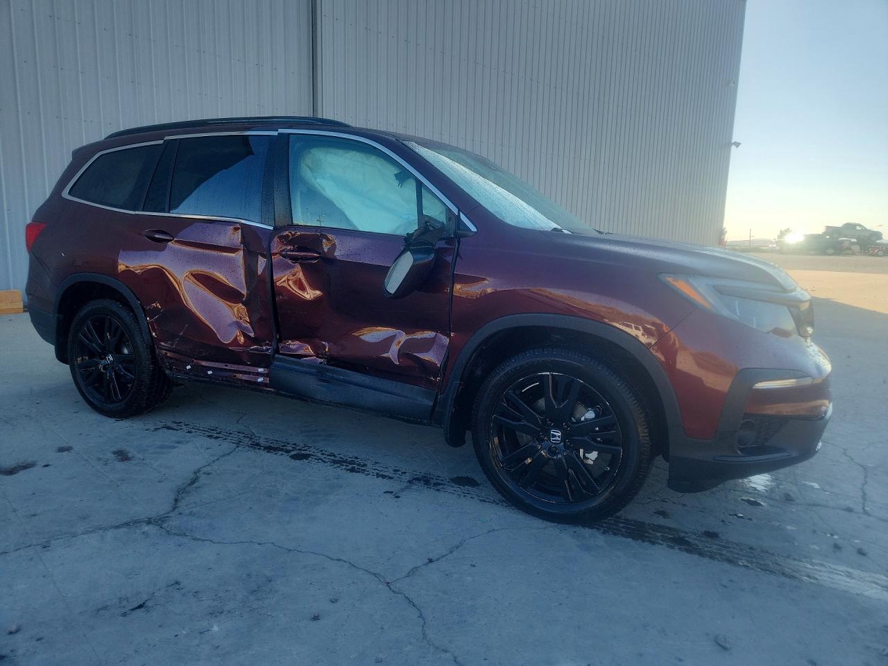 2022 Honda Pilot Se Burgundy vin: 5FNYF6H25NB009070