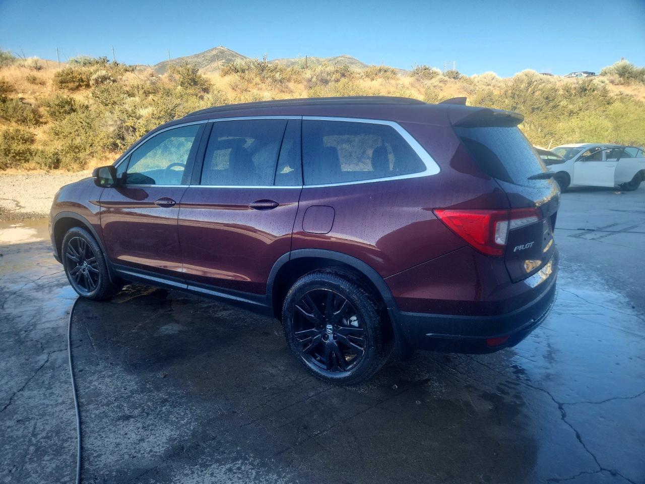 2022 Honda Pilot Se Burgundy vin: 5FNYF6H25NB009070