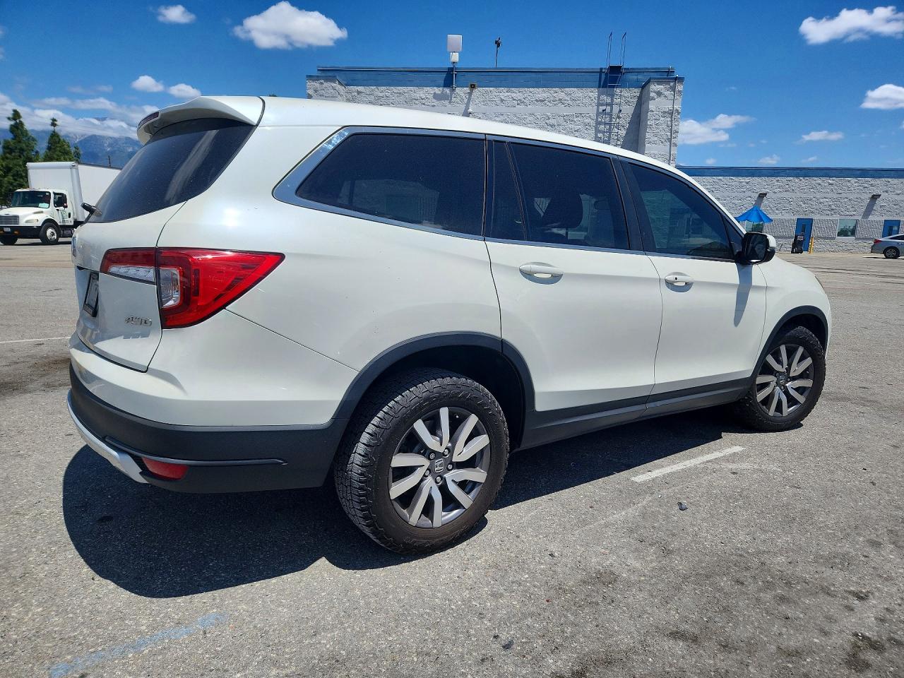 2019 Honda Pilot Ex White vin: 5FNYF6H33KB062760