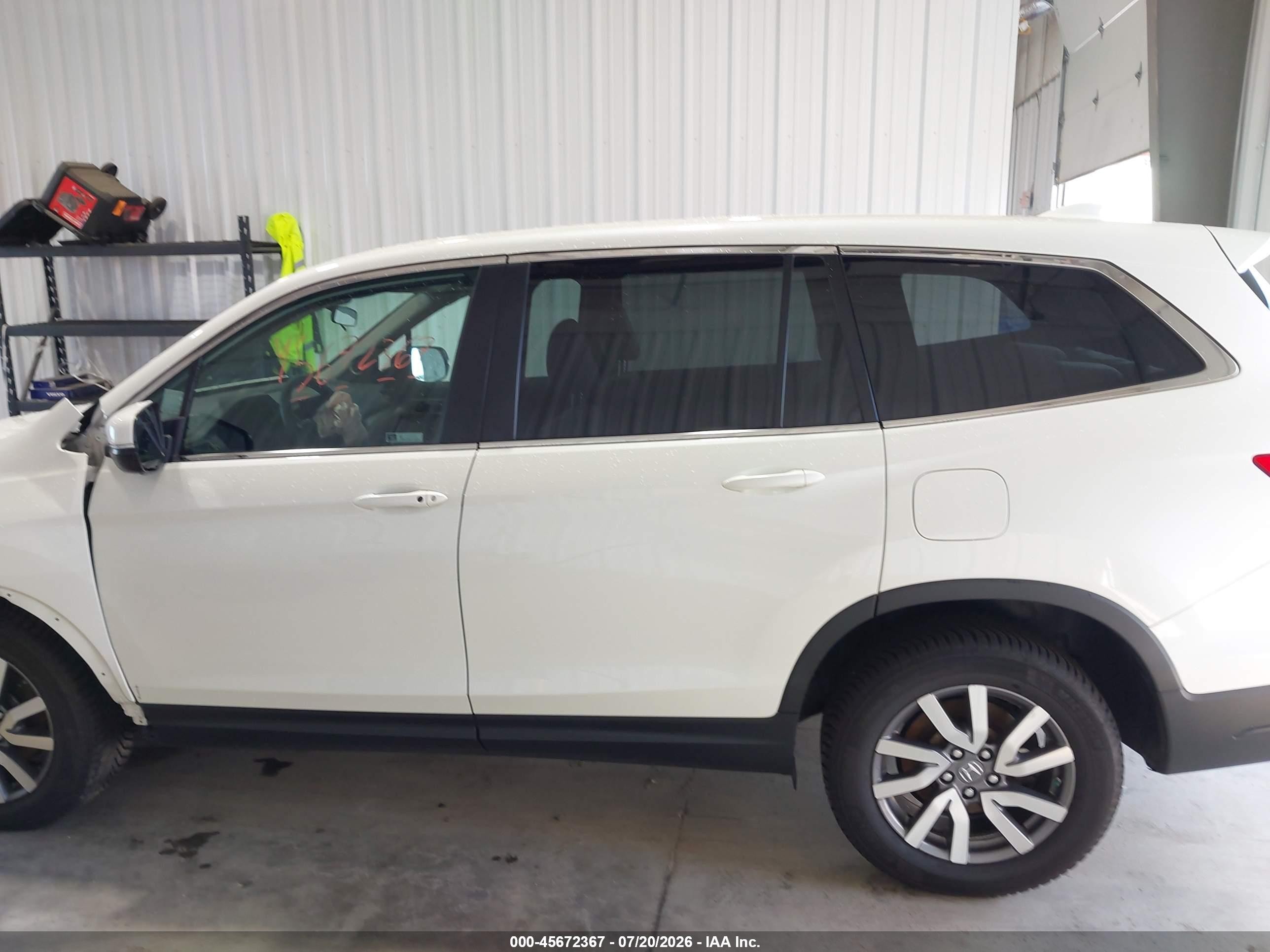 2019 Honda Pilot Ex White vin: 5FNYF6H38KB027888