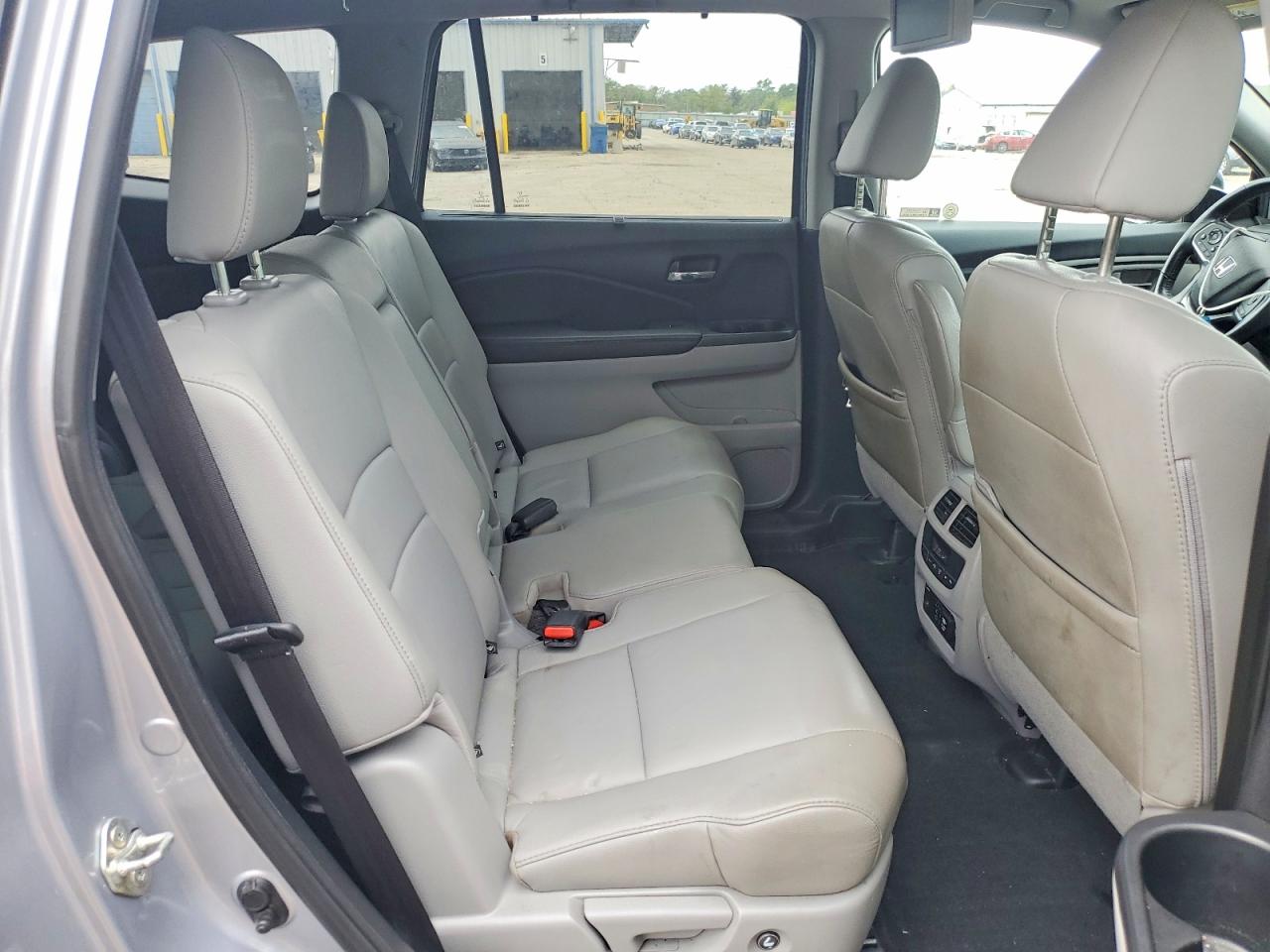 2019 Honda Pilot Exl Silver vin: 5FNYF6H43KB044154