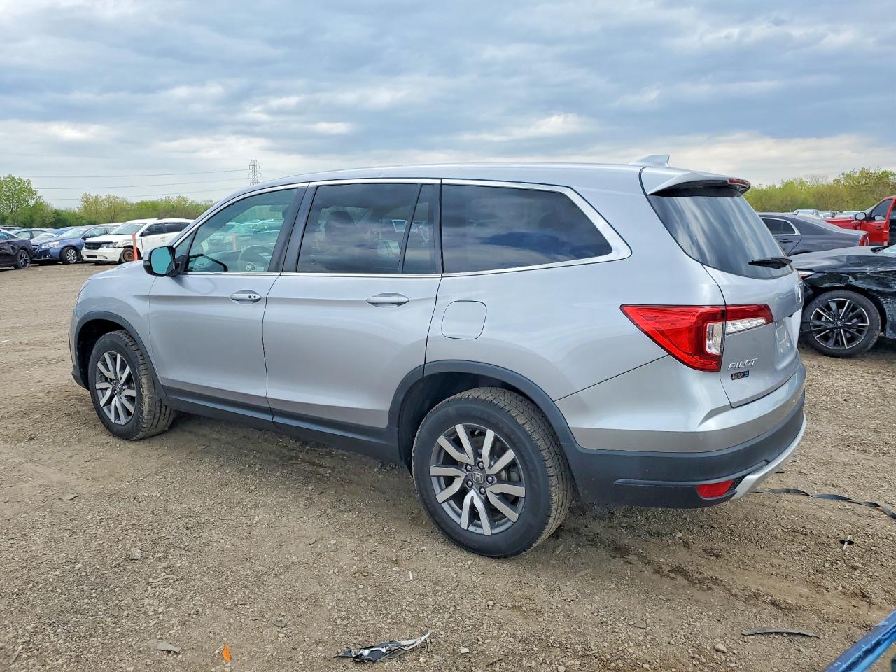 2019 Honda Pilot Exl Silver vin: 5FNYF6H43KB044154