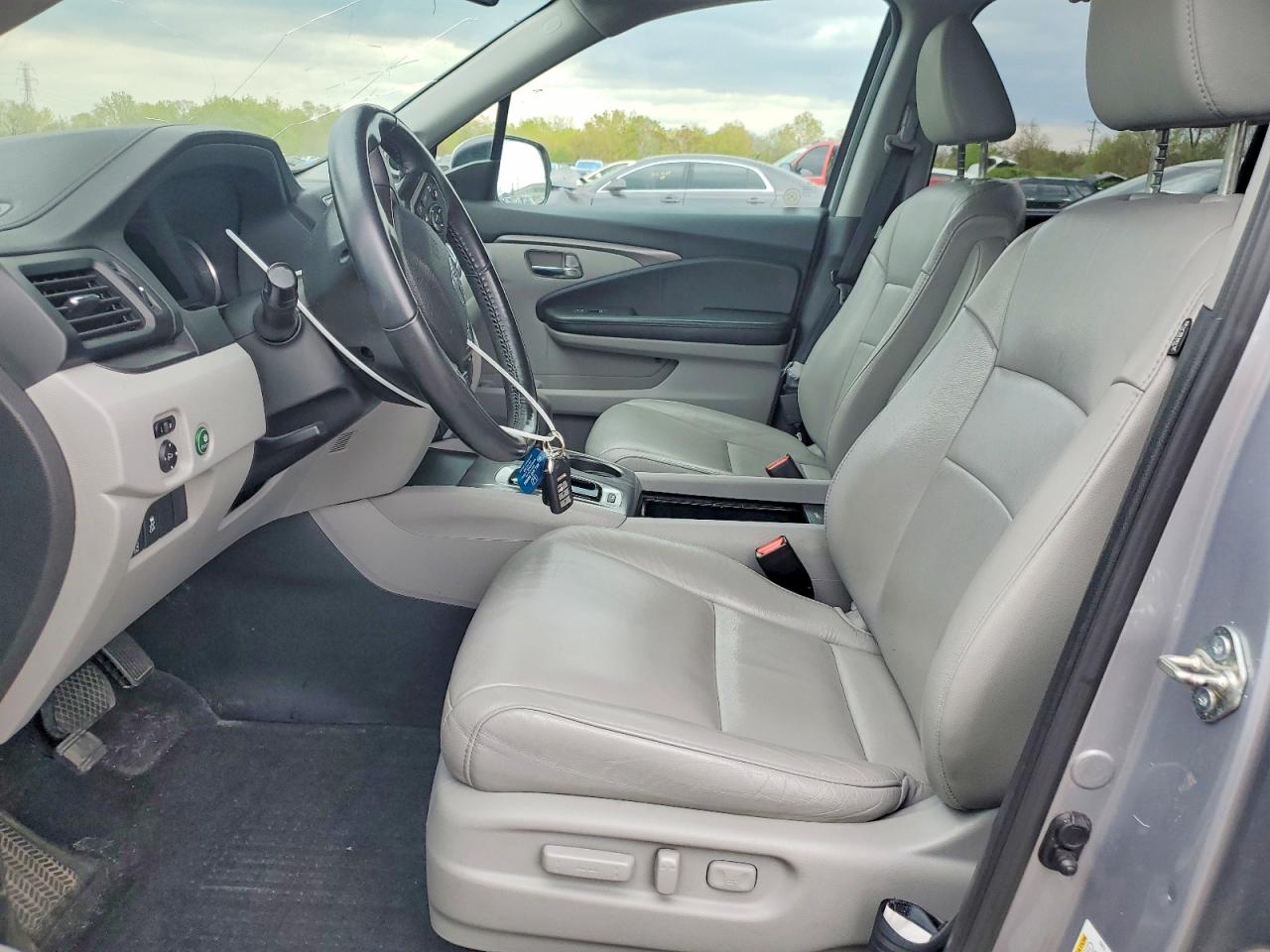 2019 Honda Pilot Exl Silver vin: 5FNYF6H43KB044154