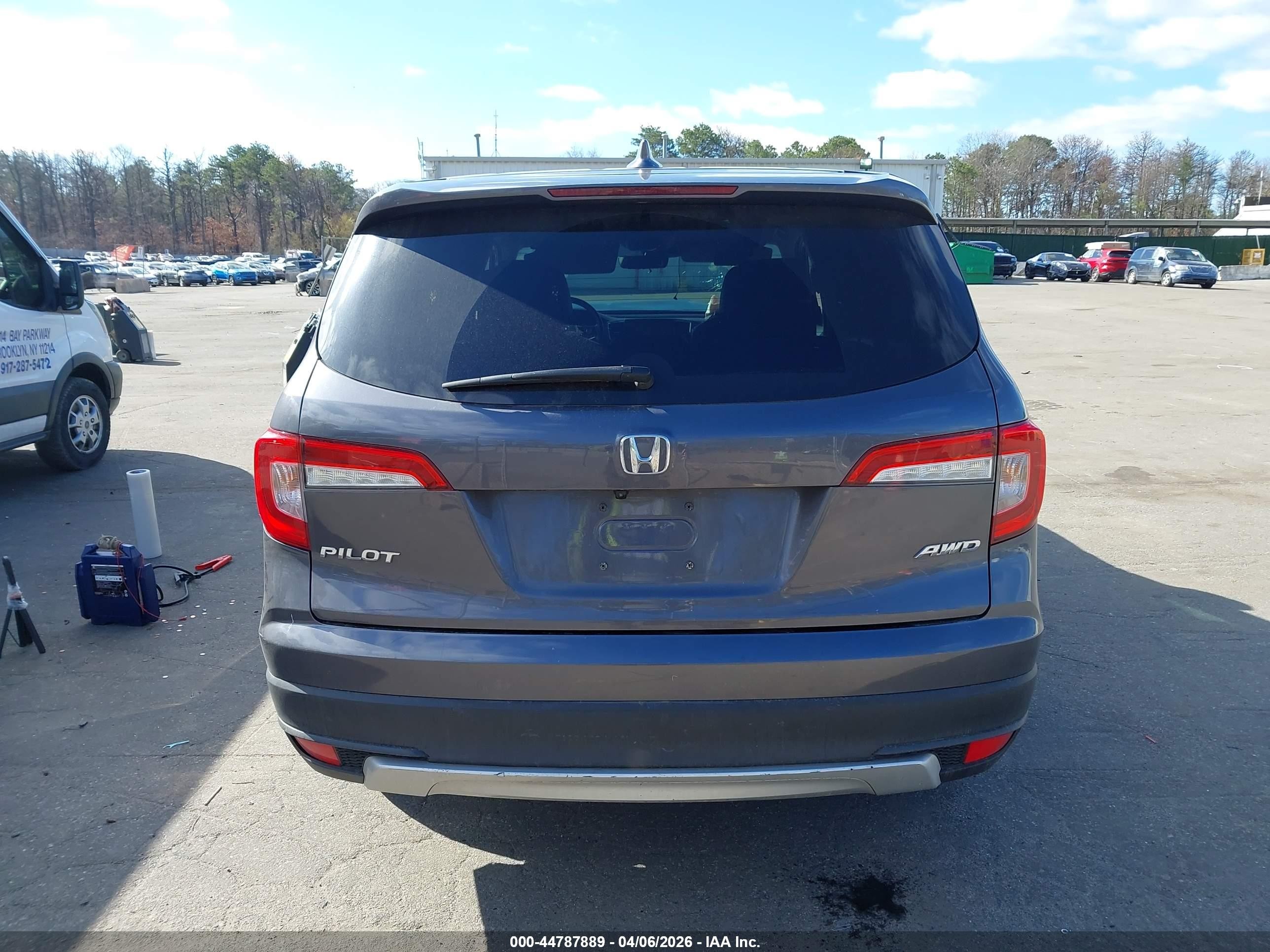 2021 Honda Pilot Awd Ex-l Gray vin: 5FNYF6H52MB013456