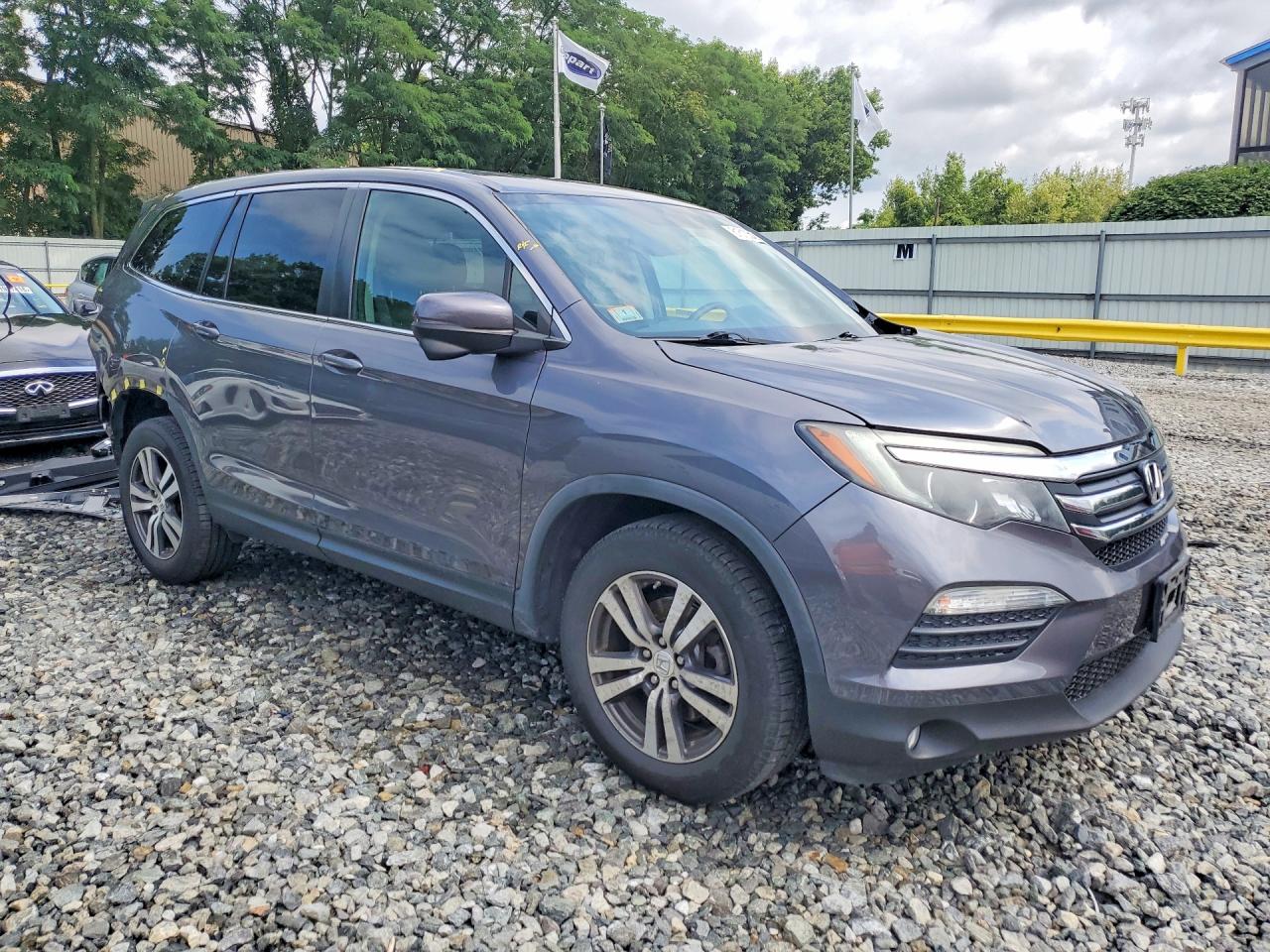 2018 Honda Pilot Exl Gray vin: 5FNYF6H53JB049264