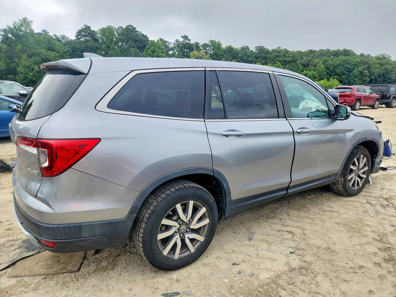 2020 Honda Pilot Exl Серебряный vin: 5FNYF6H53LB069386