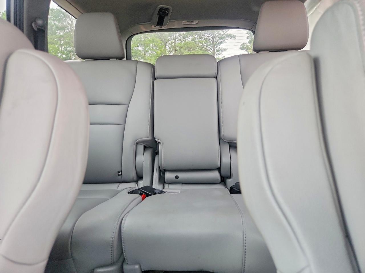 2020 Honda Pilot Exl Серебряный vin: 5FNYF6H53LB069386