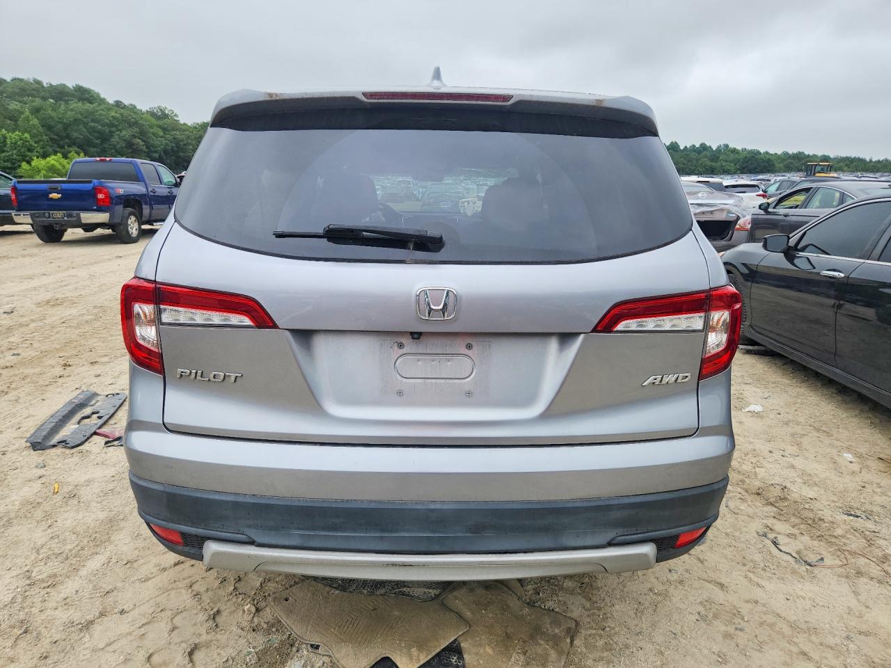 2020 Honda Pilot Exl Серебряный vin: 5FNYF6H53LB069386