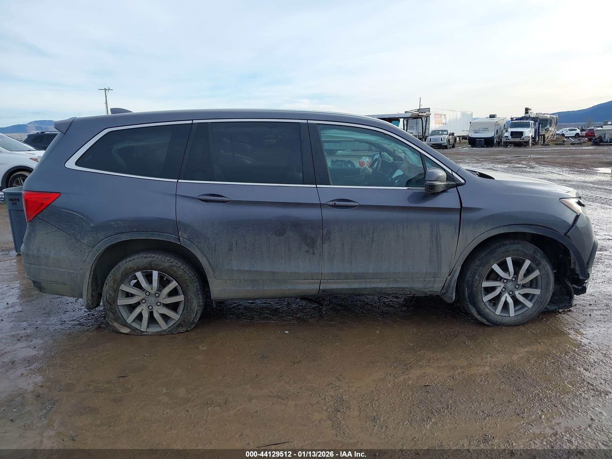 2022 Honda Pilot Awd Ex-l Gray vin: 5FNYF6H55NB019690