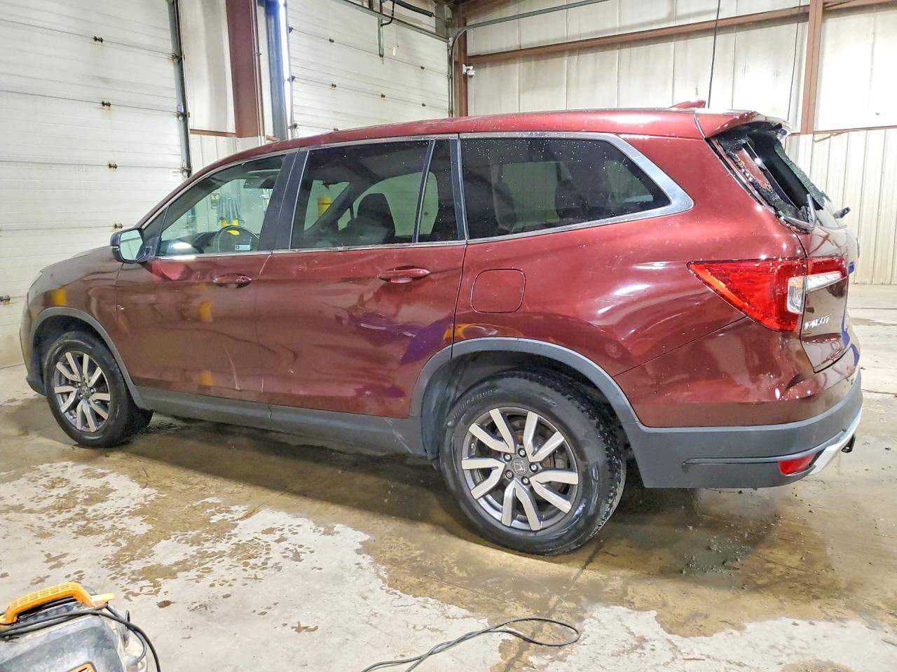 2019 Honda Pilot Exl Бордовый vin: 5FNYF6H57KB046109