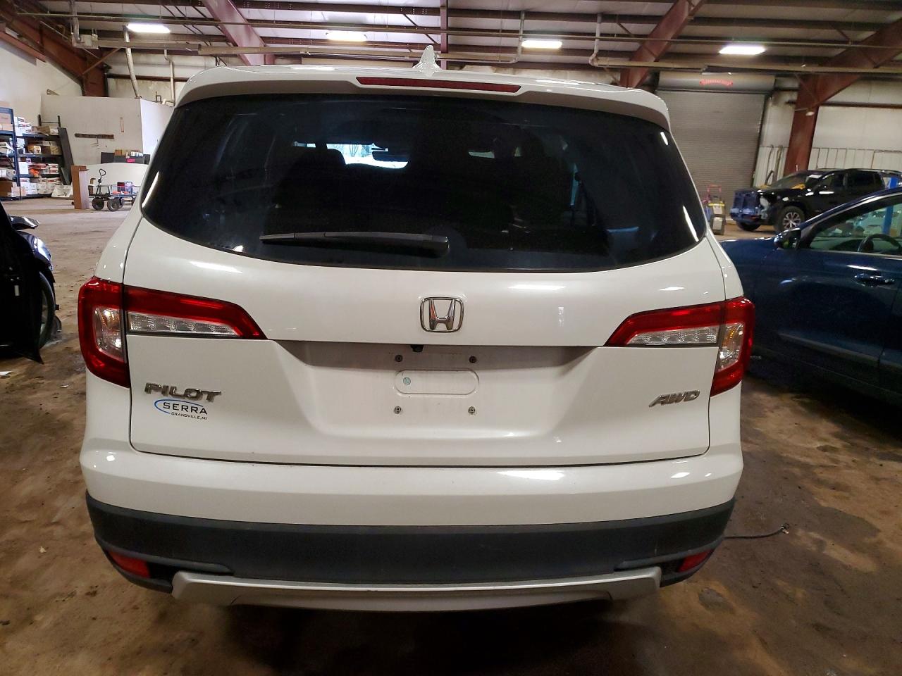 2020 Honda Pilot Exl White vin: 5FNYF6H57LB021129