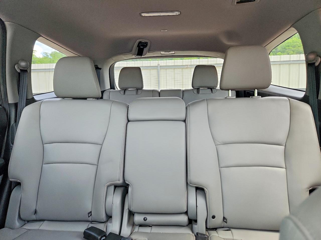 2017 Honda Pilot Exl Gray vin: 5FNYF6H58HB052249
