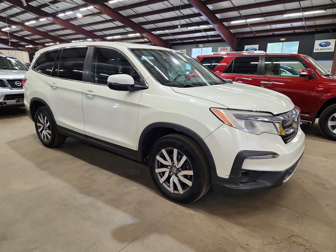 2019 Honda Pilot Exl Белый vin: 5FNYF6H59KB046175