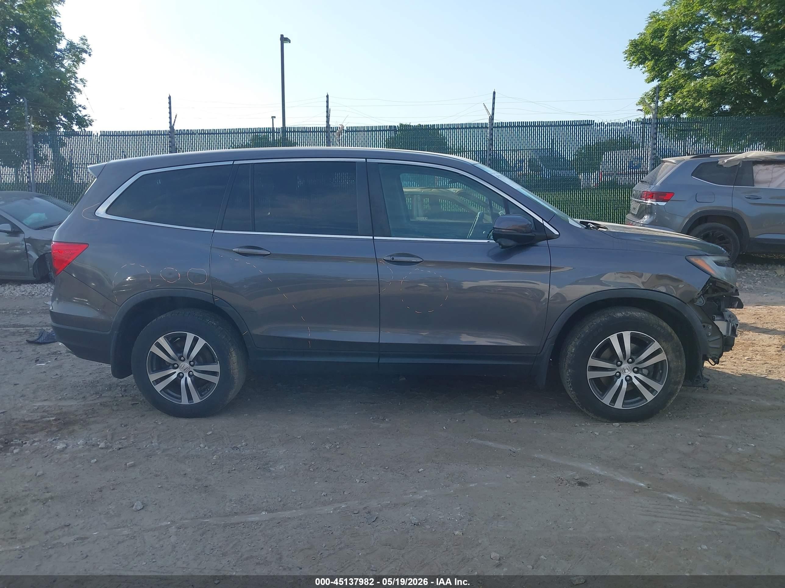 2018 Honda Pilot Ex-l Серый vin: 5FNYF6H63JB037673