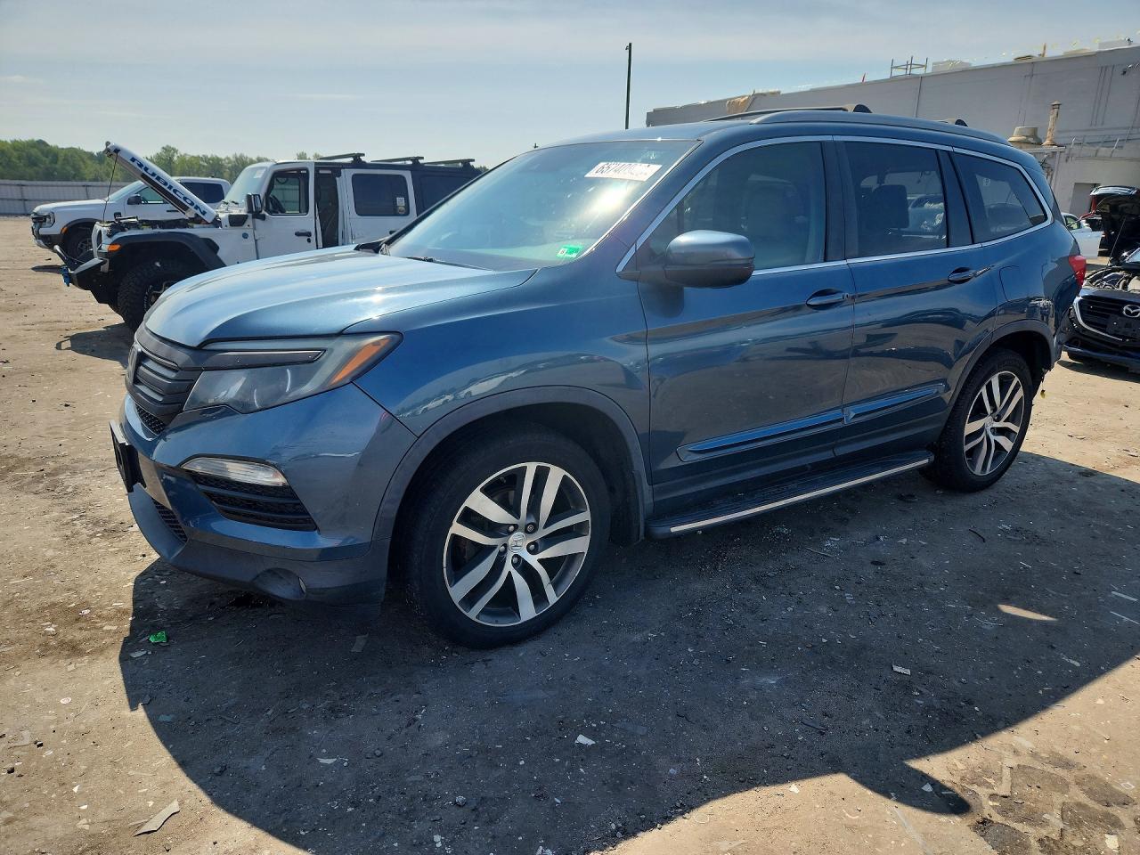 2018 Honda Pilot Exl Blue vin: 5FNYF6H63JB050925