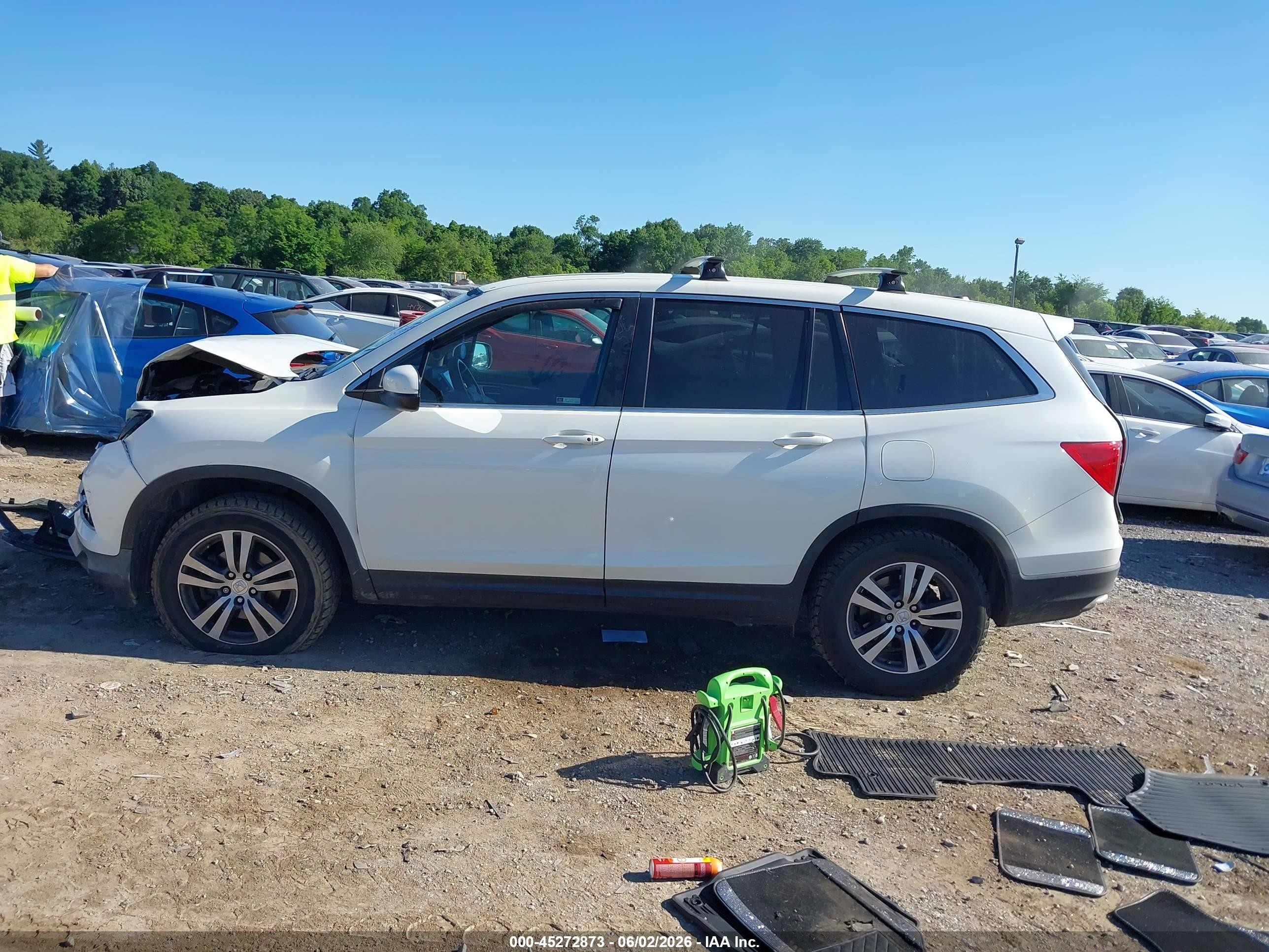 2018 Honda Pilot Ex-l Белый vin: 5FNYF6H66JB036548