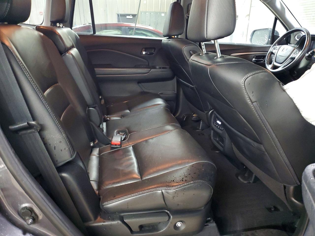 2018 Honda Pilot Exl Gray vin: 5FNYF6H69JB032316