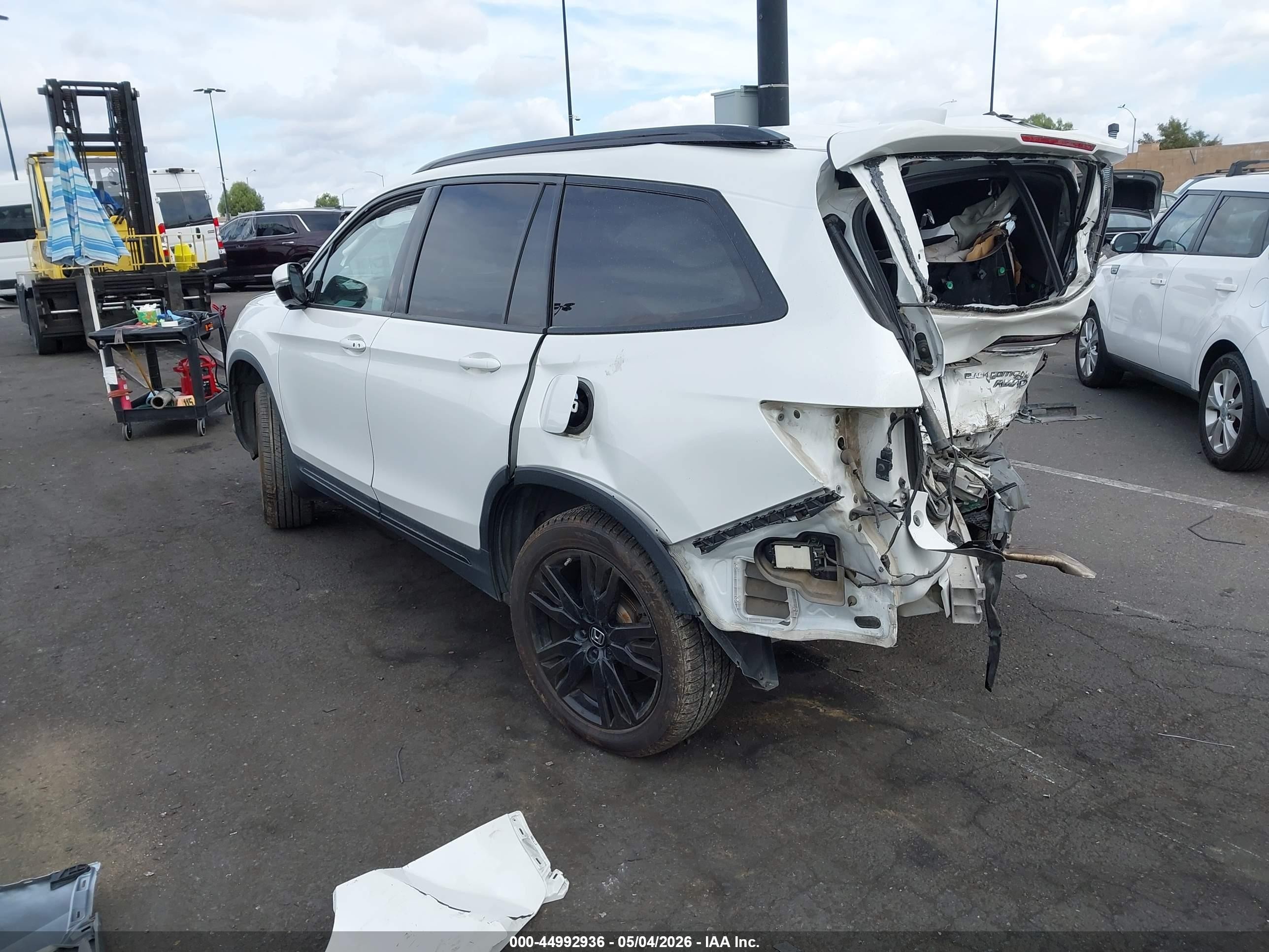 2021 Honda Pilot Awd Black Edition White vin: 5FNYF6H73MB011958