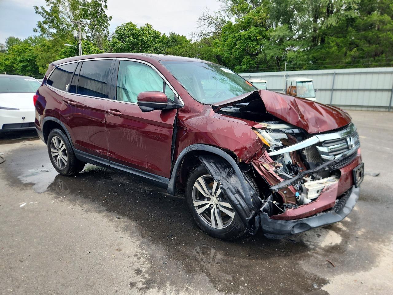 2018 Honda Pilot Exln Burgundy vin: 5FNYF6H77JB020478