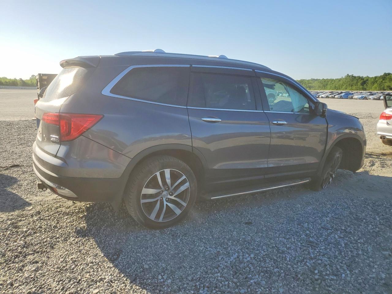 2017 Honda Pilot Touring Серый vin: 5FNYF6H90HB075706